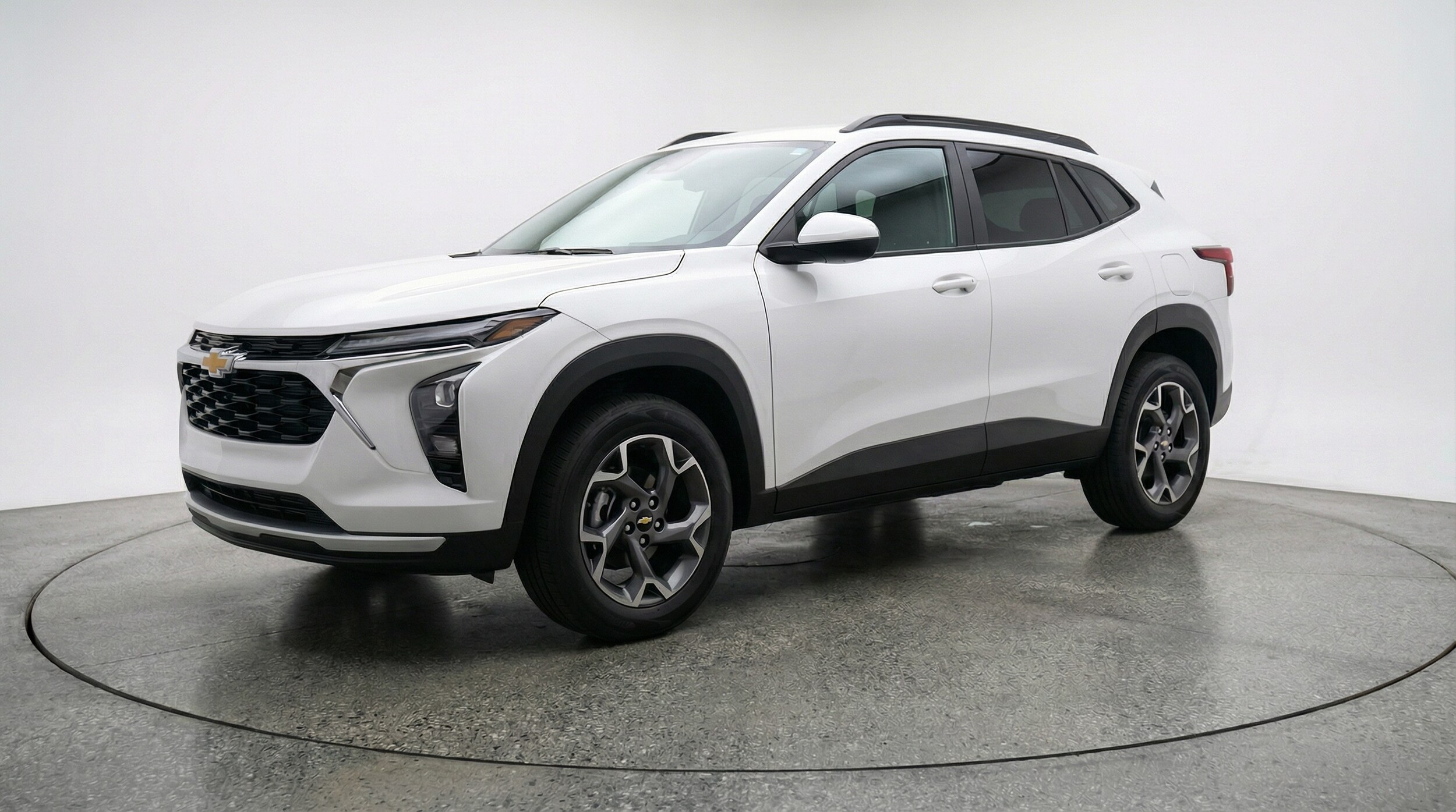 Thumbnail: 2025 Chevrolet Trax - 3