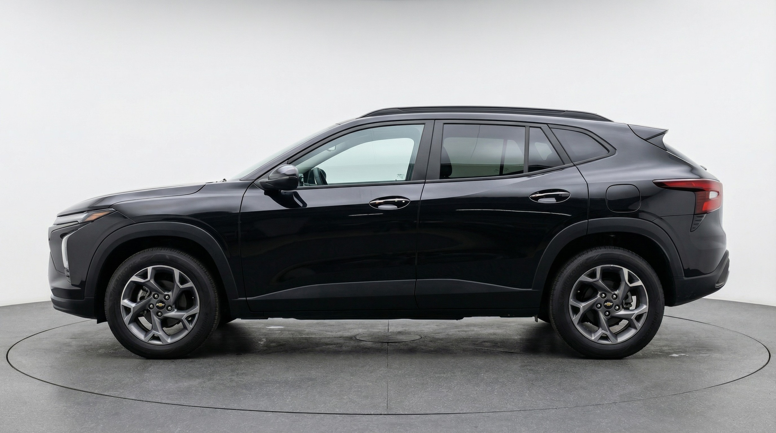 Thumbnail: 2025 Chevrolet Trax - 4