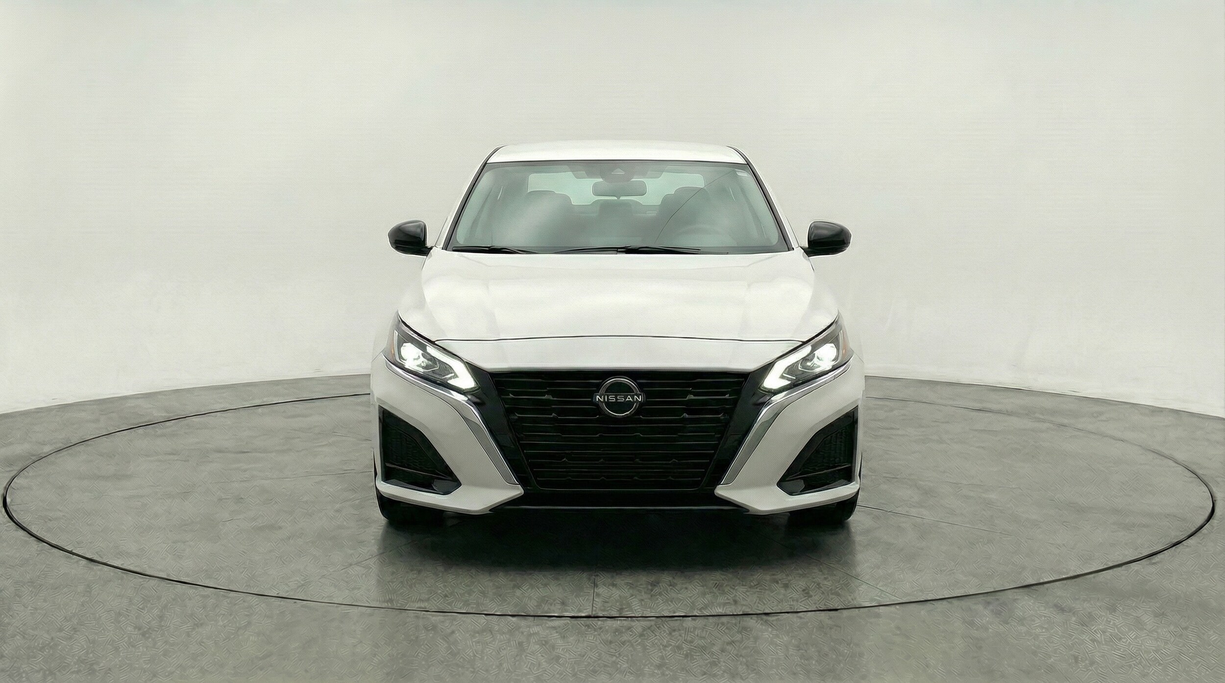 Thumbnail: 2025 Nissan Altima - 2