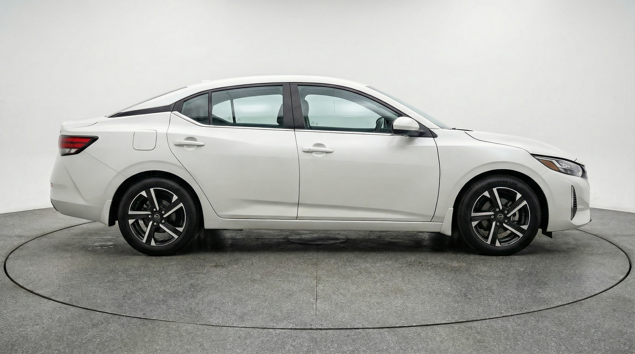 Thumbnail: 2025 Nissan Sentra - 8