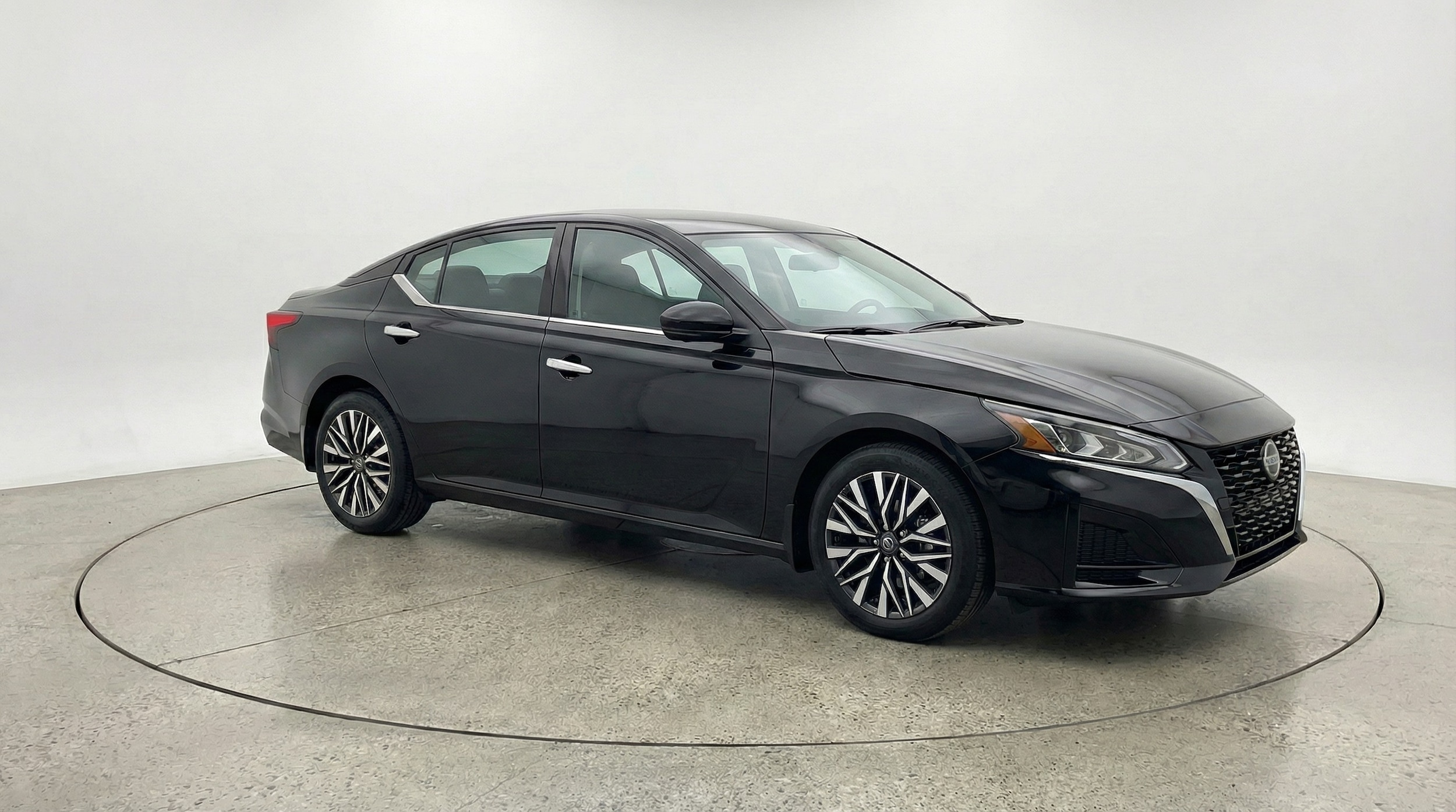 Thumbnail: 2025 Nissan Altima - 1