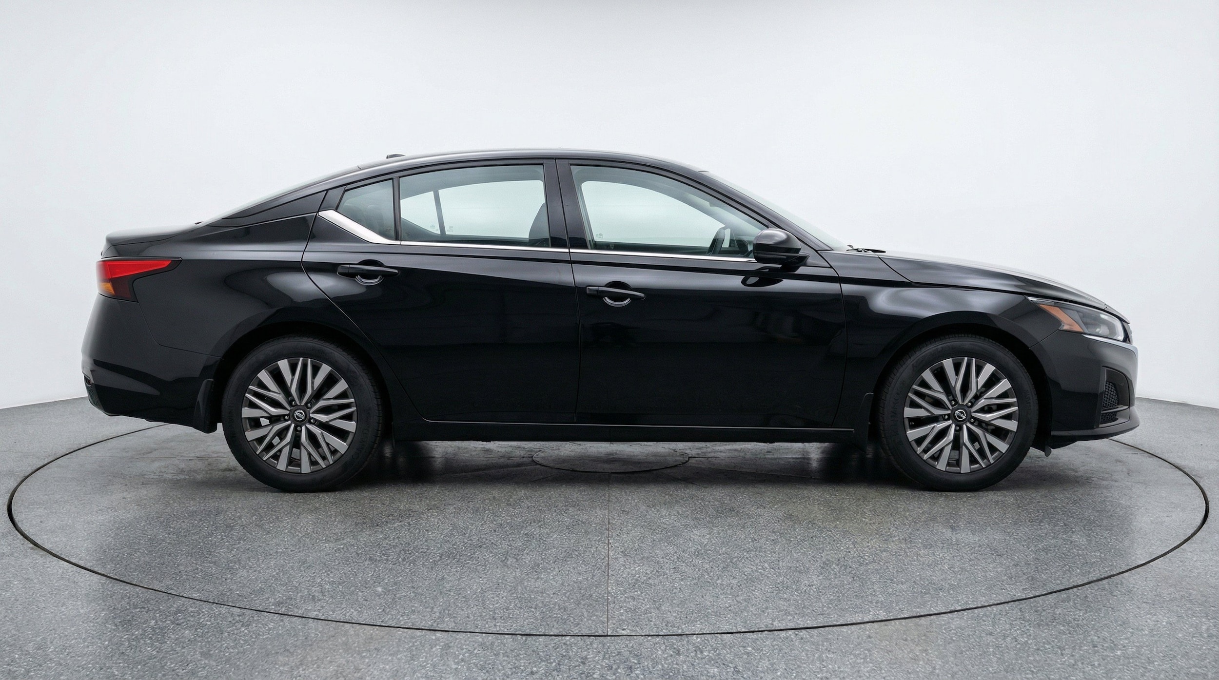 Thumbnail: 2025 Nissan Altima - 11