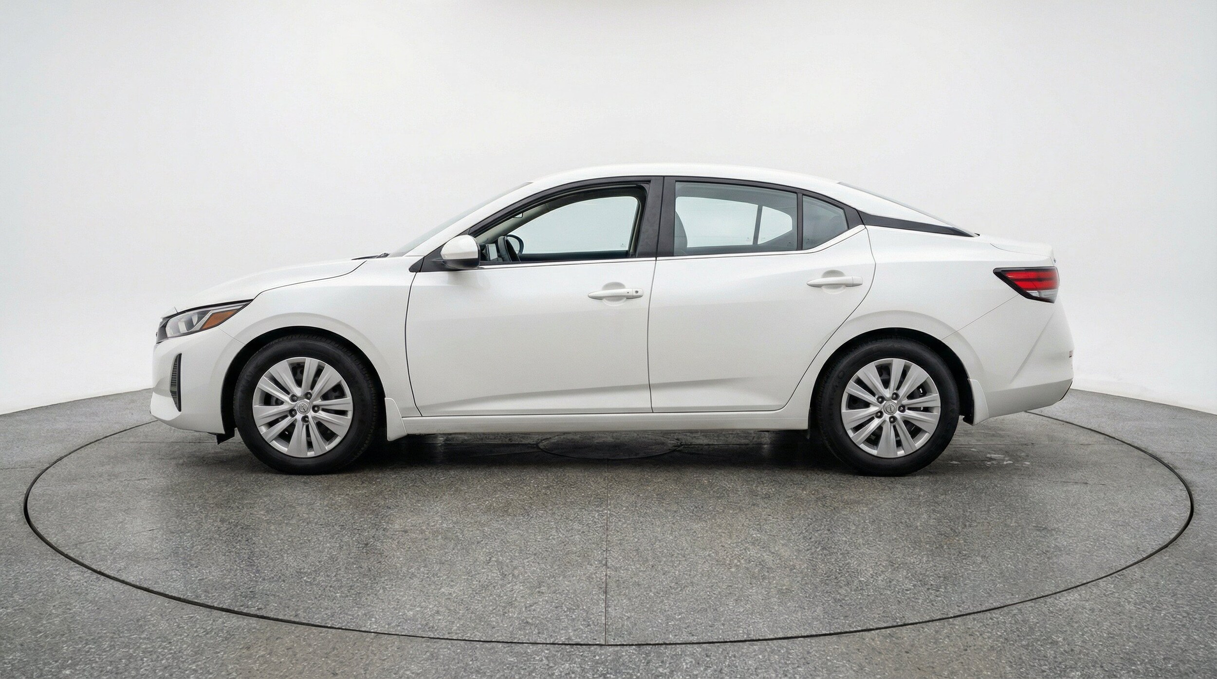Thumbnail: 2025 Nissan Sentra - 5