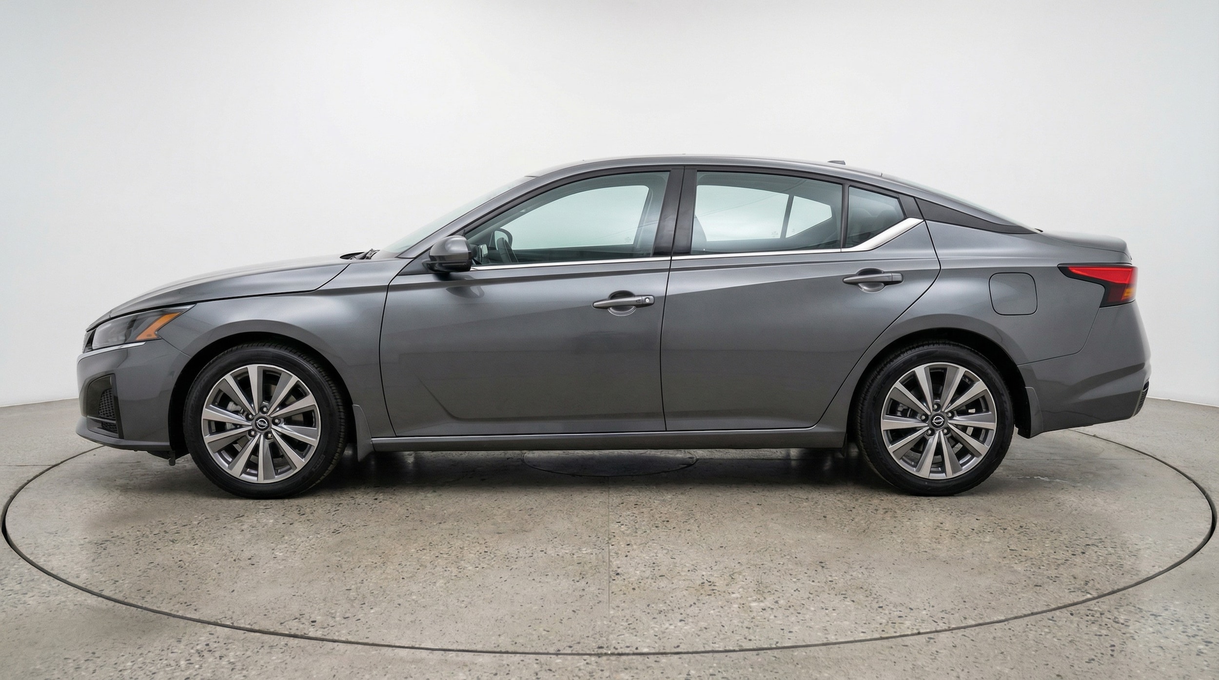 Thumbnail: 2025 Nissan Altima - 4