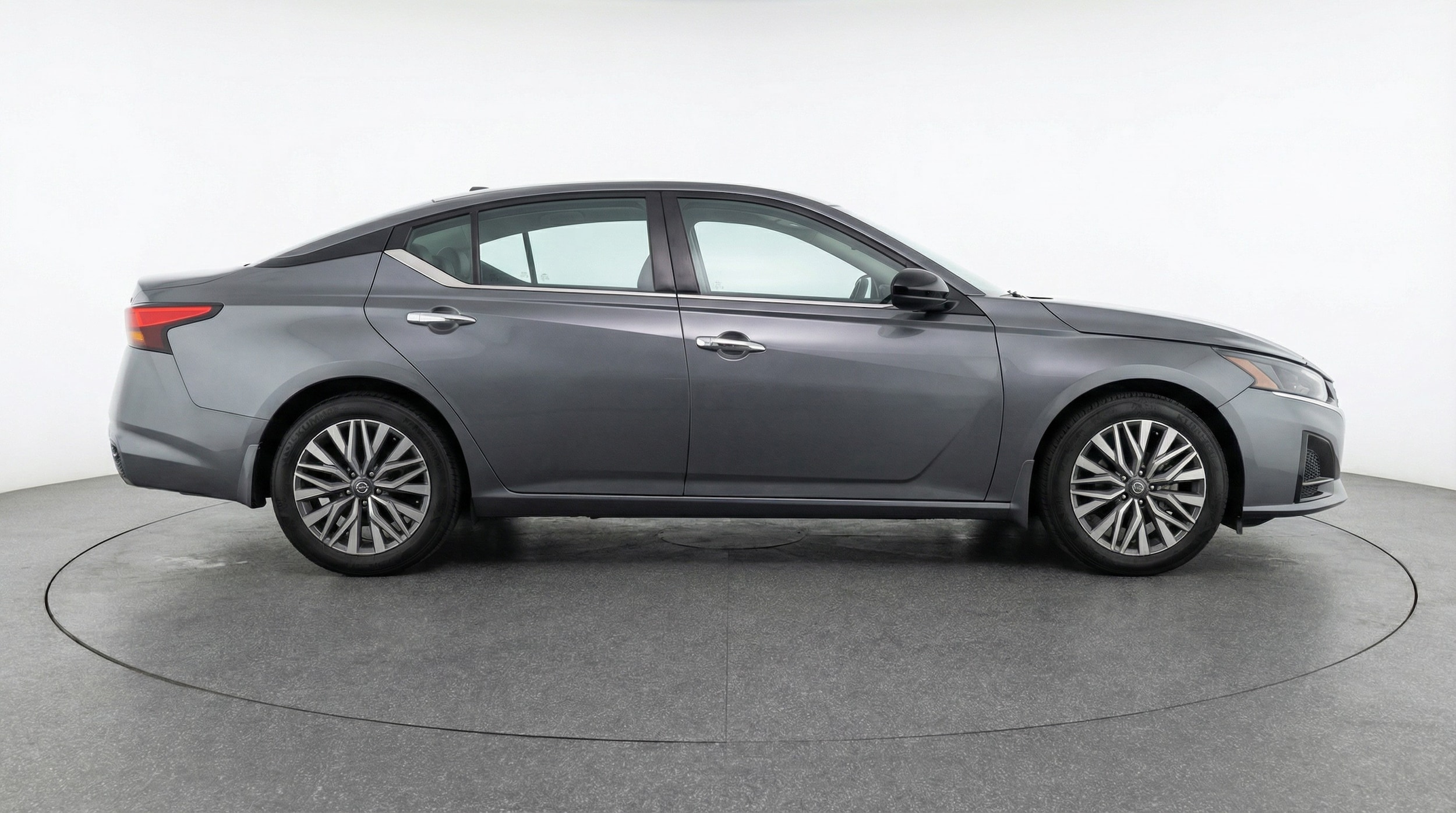 Thumbnail: 2025 Nissan Altima - 8