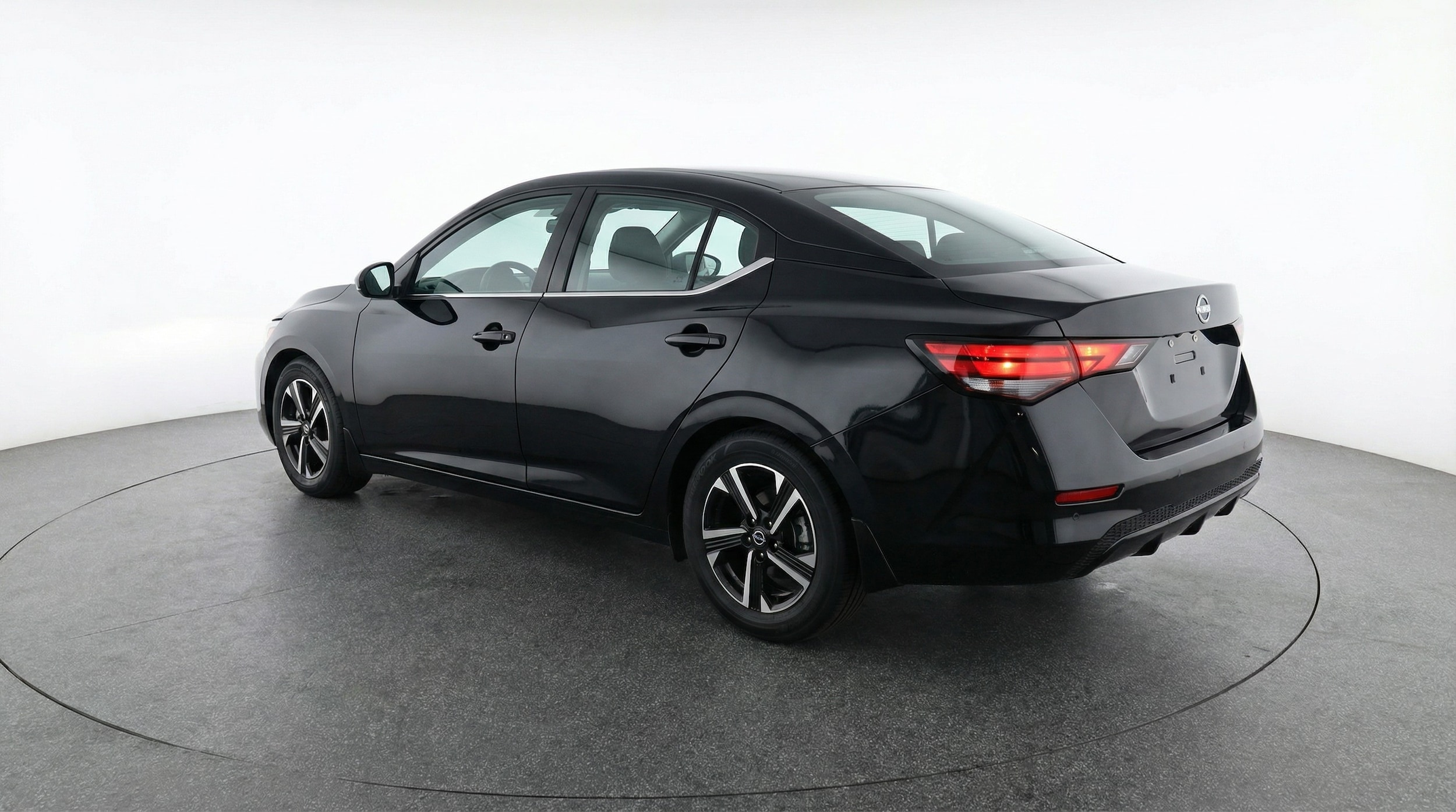 Thumbnail: 2025 Nissan Sentra - 5