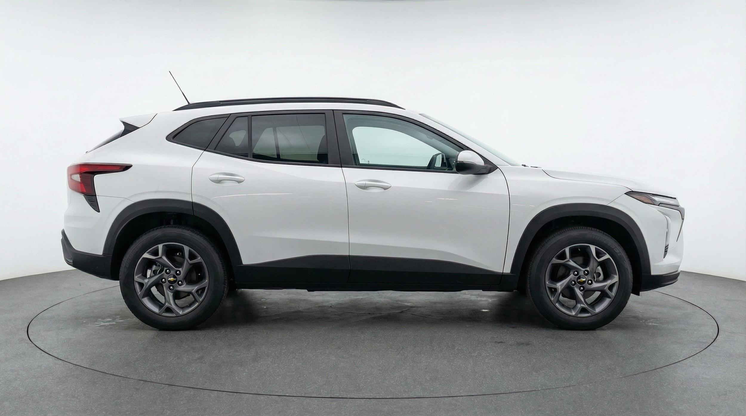 Thumbnail: 2025 Chevrolet Trax - 8