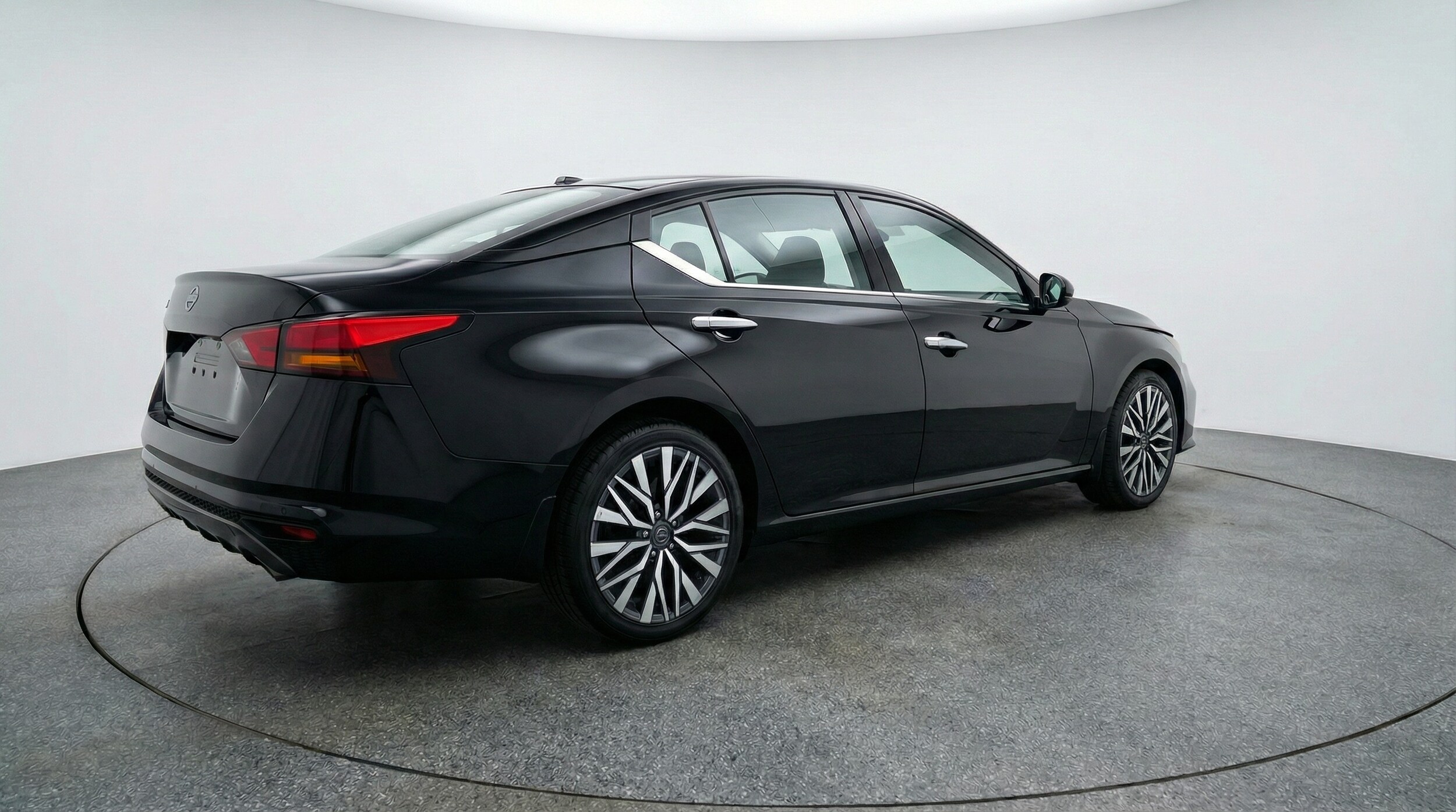 Thumbnail: 2025 Nissan Altima - 7