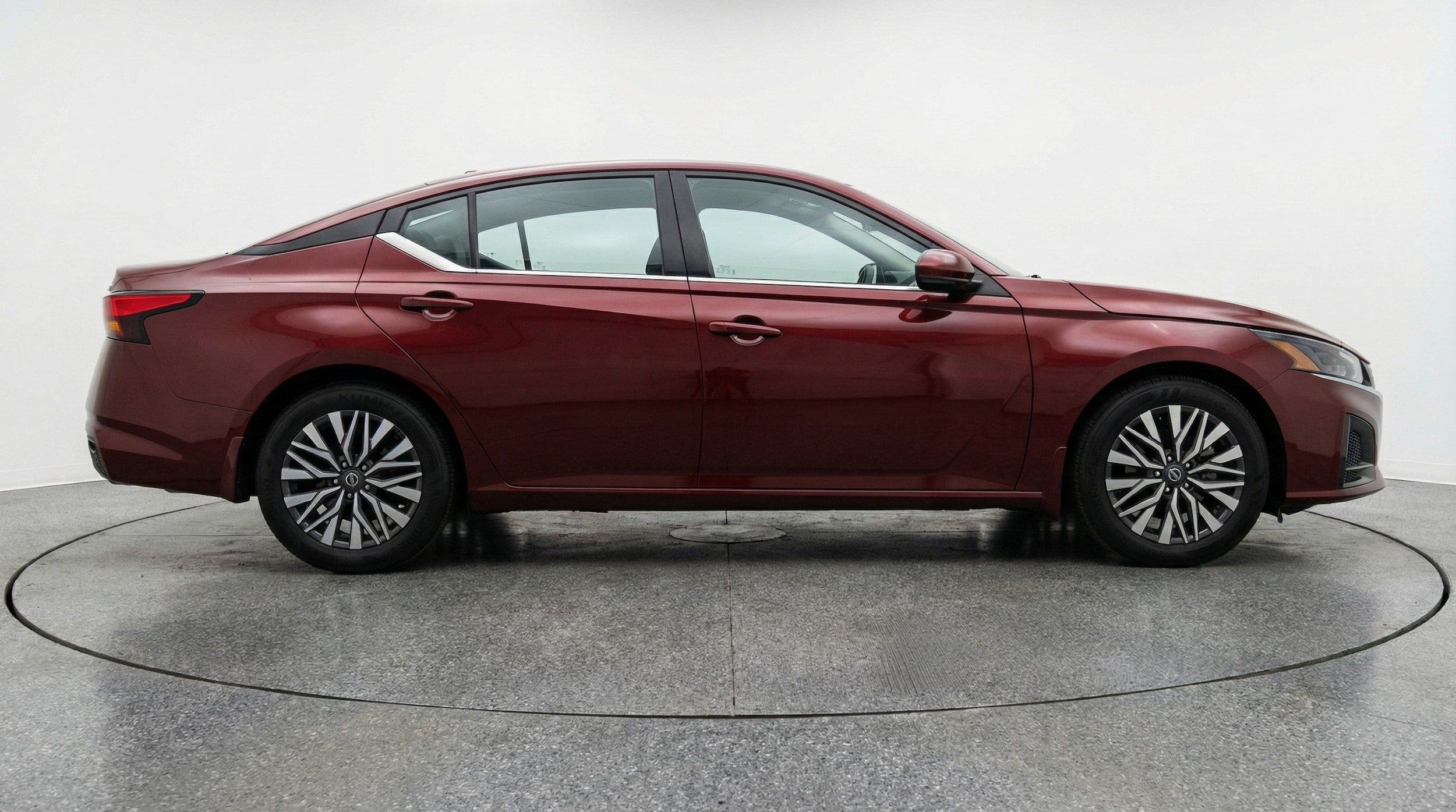 Thumbnail: 2025 Nissan Altima - 8