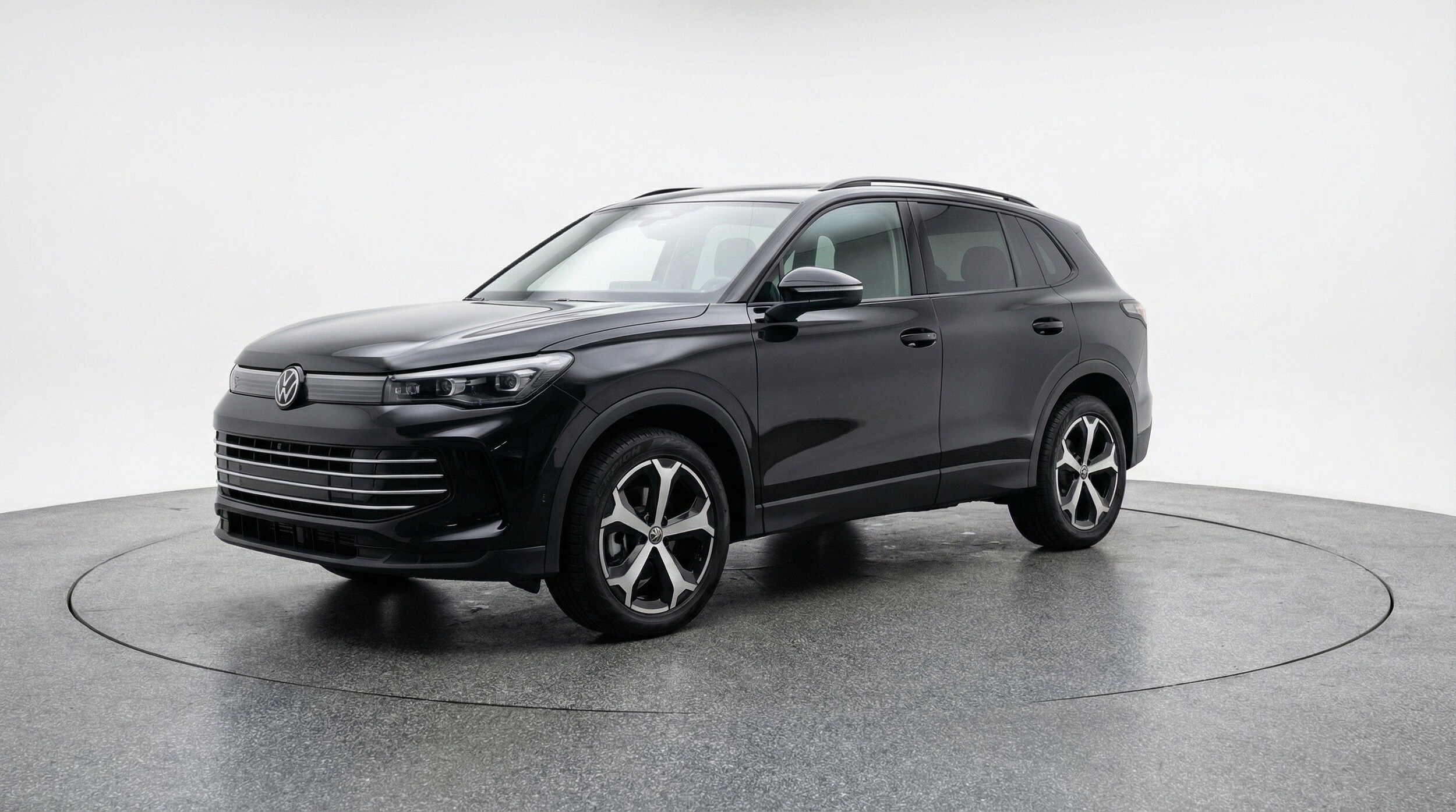 Thumbnail: 2026 Volkswagen Tiguan - 3