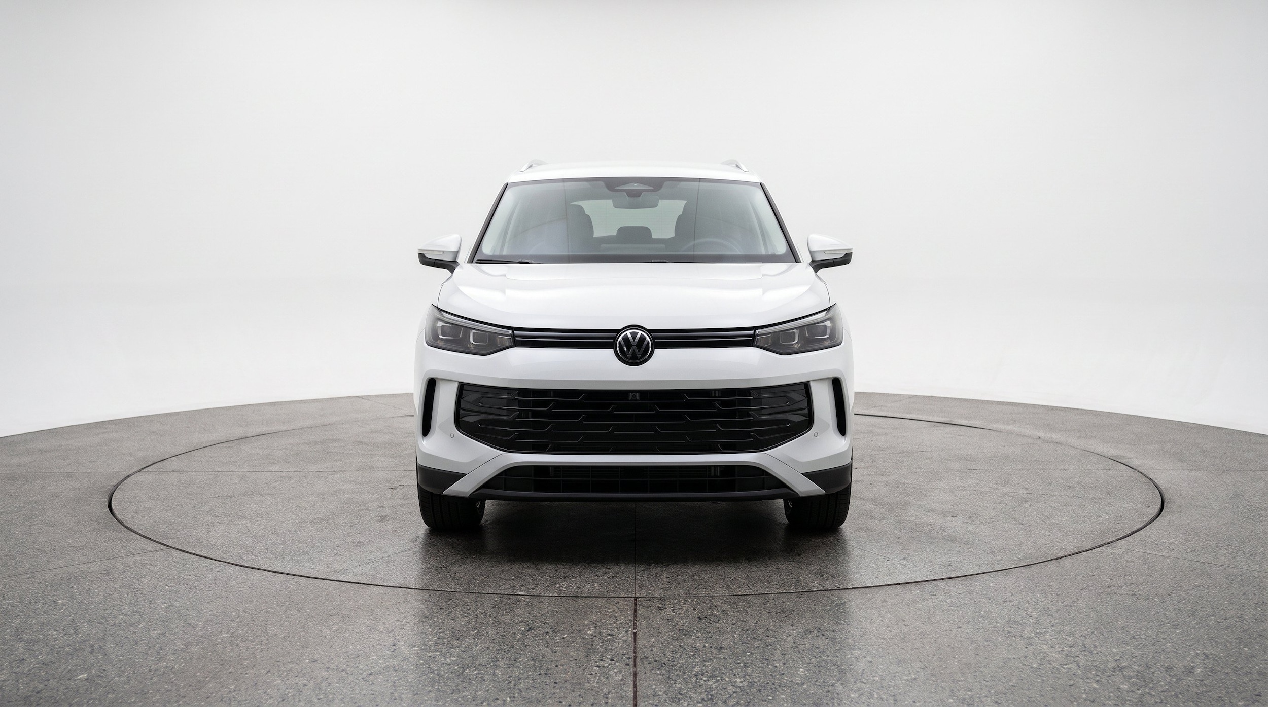 Thumbnail: 2026 Volkswagen Tiguan - 2