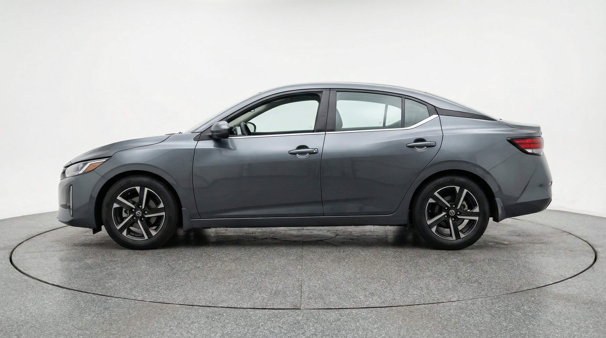 Thumbnail: 2025 Nissan Sentra - 5