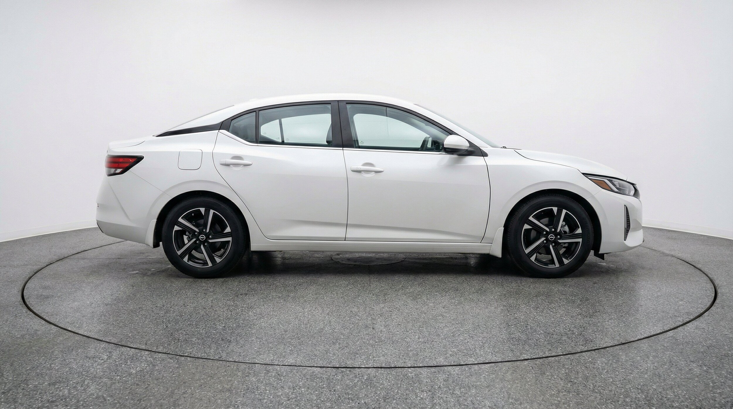 Thumbnail: 2025 Nissan Sentra - 11