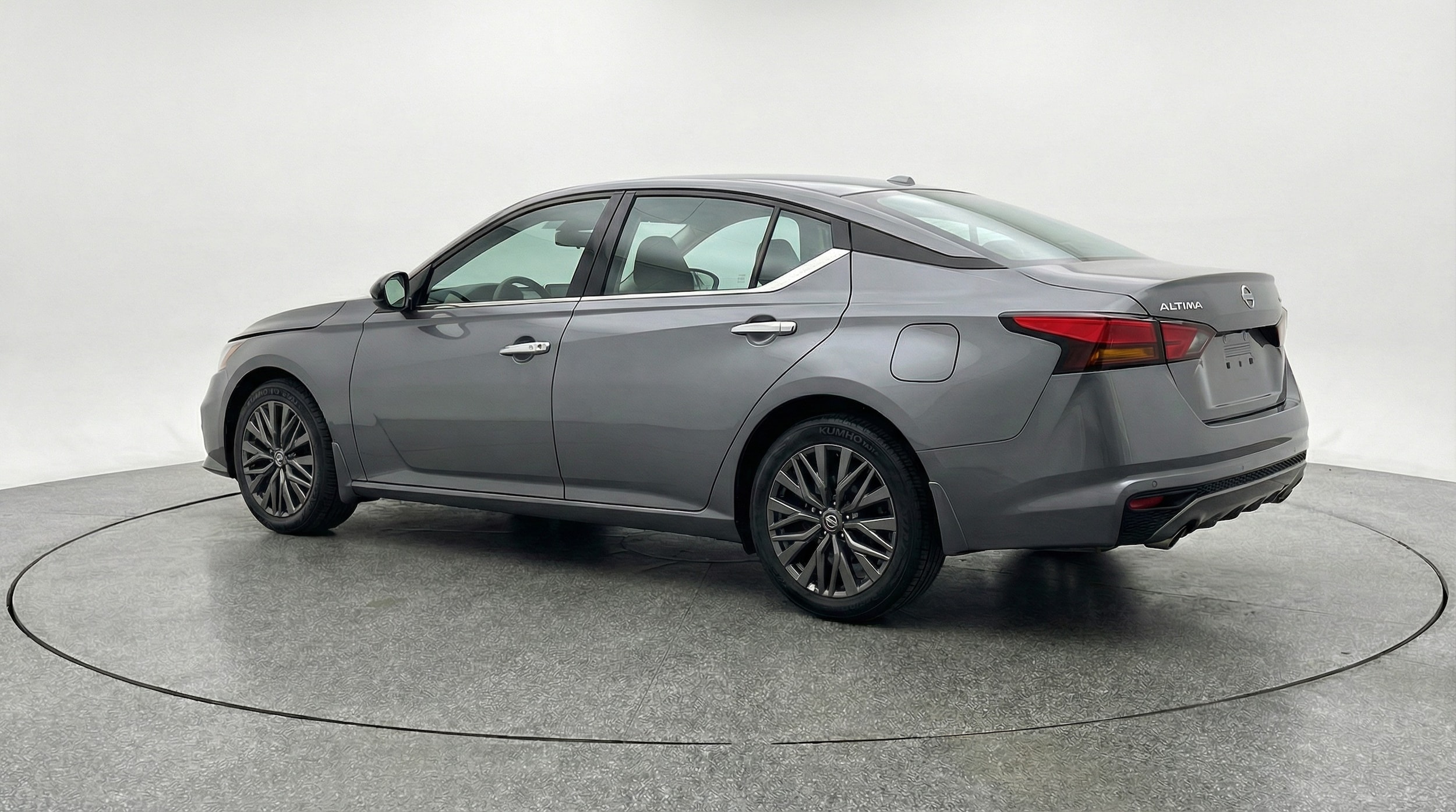 Thumbnail: 2025 Nissan Altima - 5