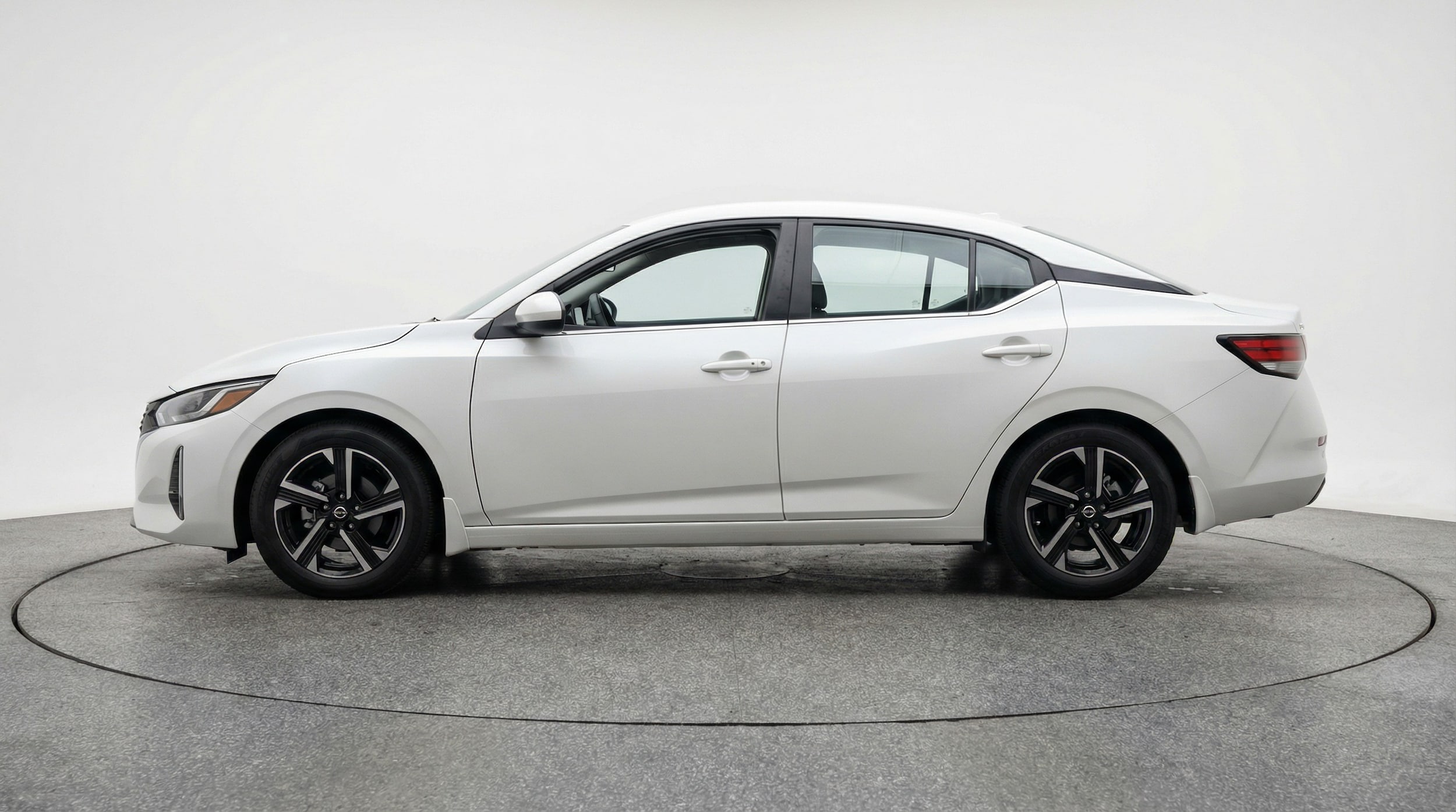Thumbnail: 2025 Nissan Sentra - 4
