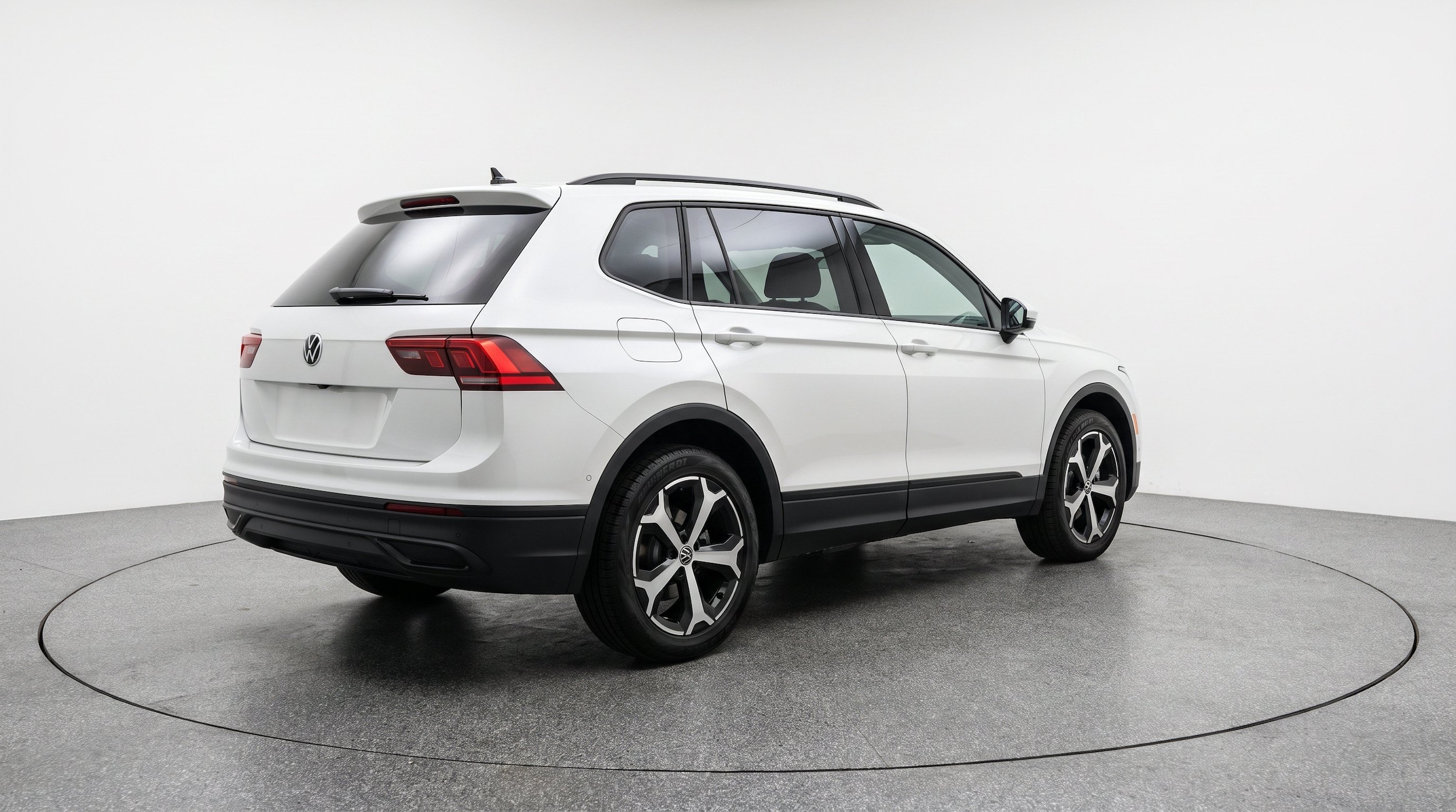 Thumbnail: 2026 Volkswagen Tiguan - 9