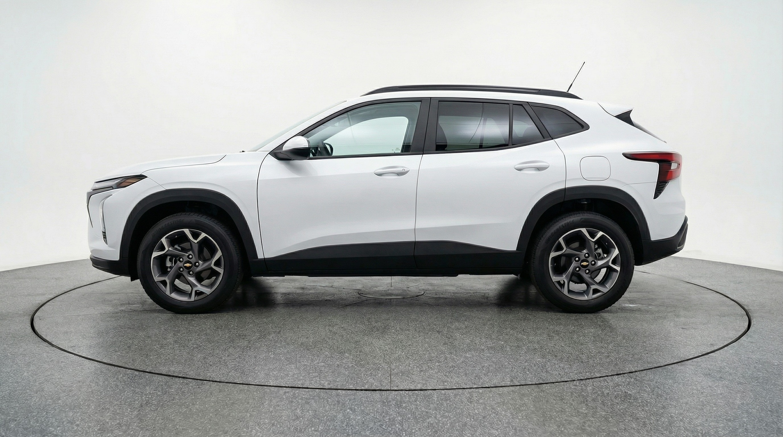 Thumbnail: 2025 Chevrolet Trax - 4