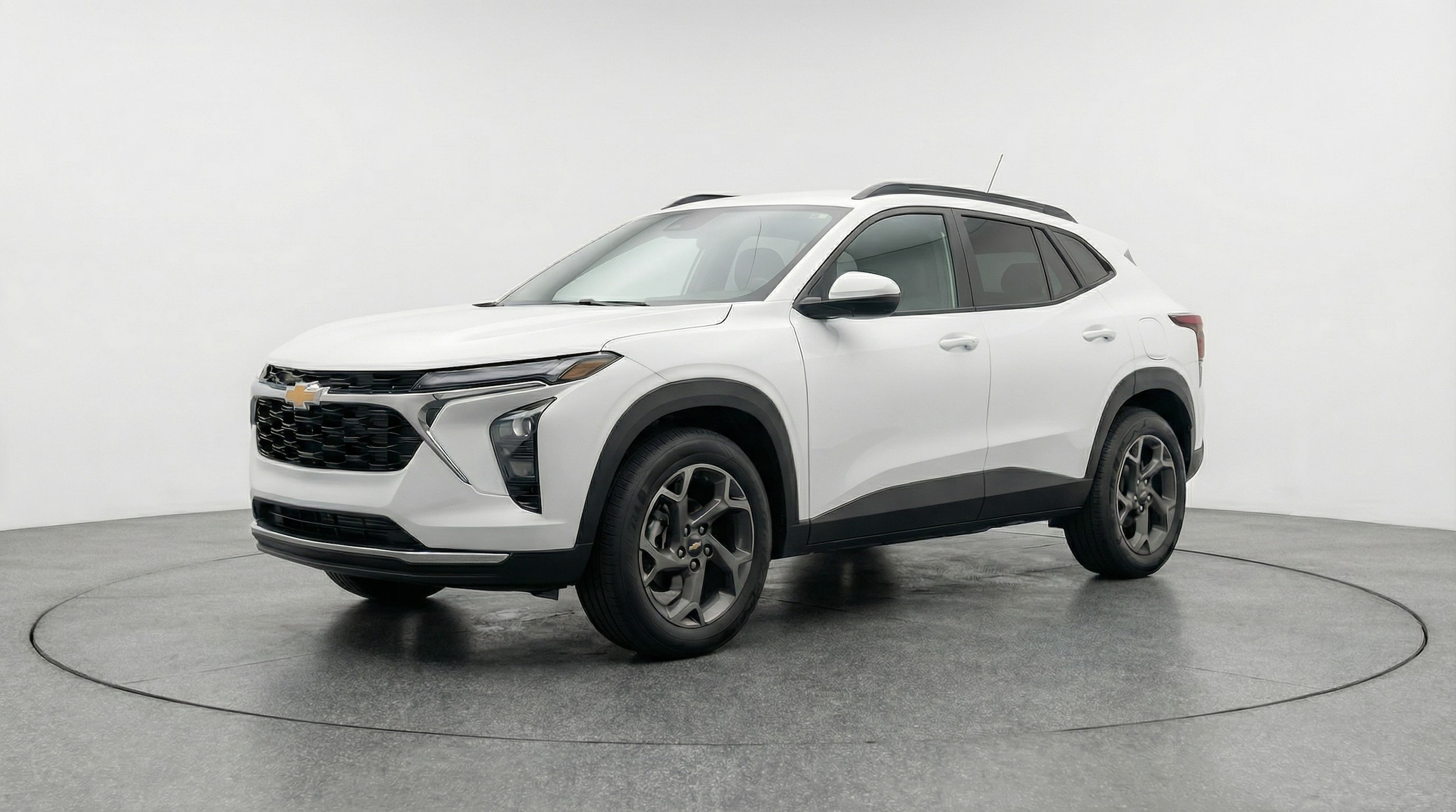 Thumbnail: 2025 Chevrolet Trax - 3