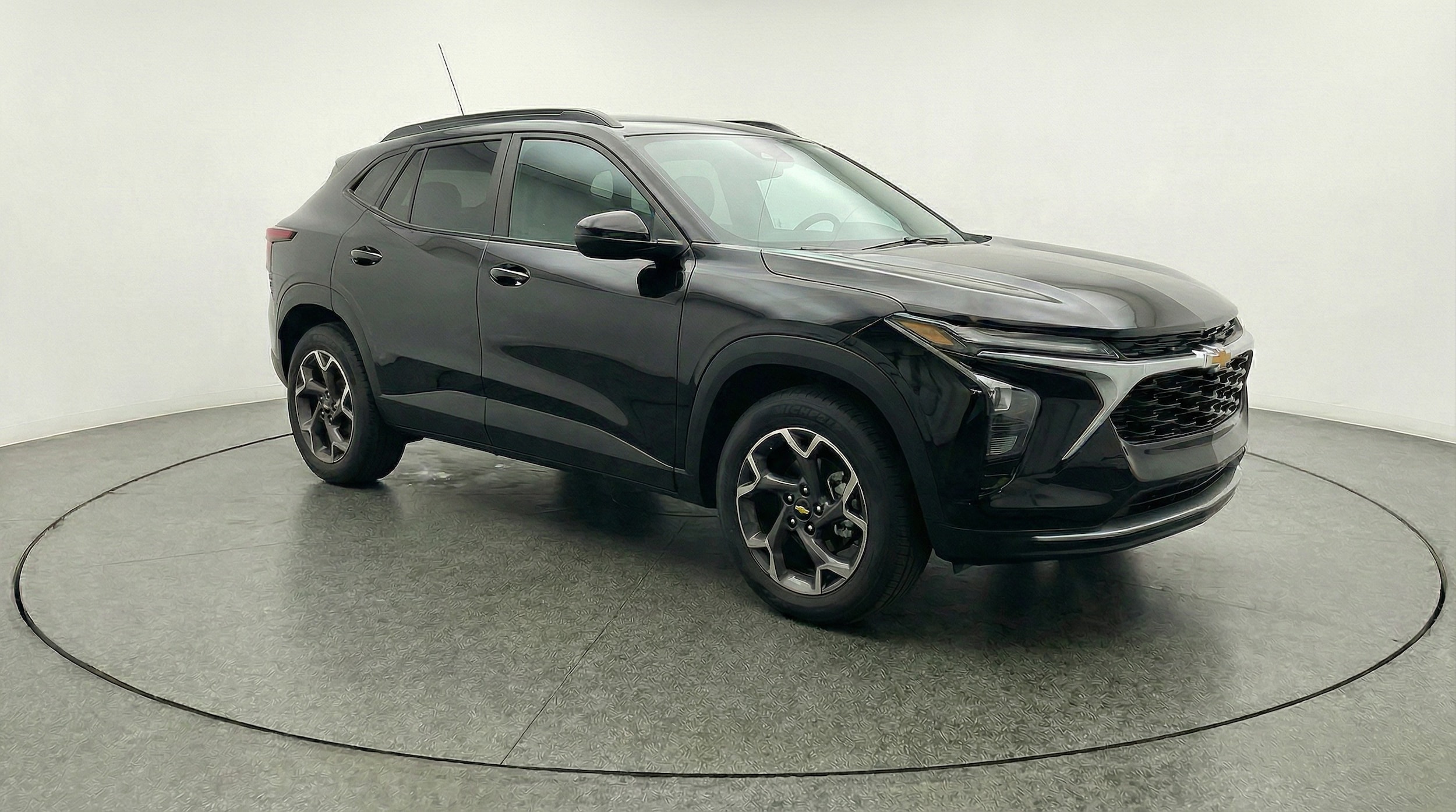 Thumbnail: 2025 Chevrolet Trax - 1