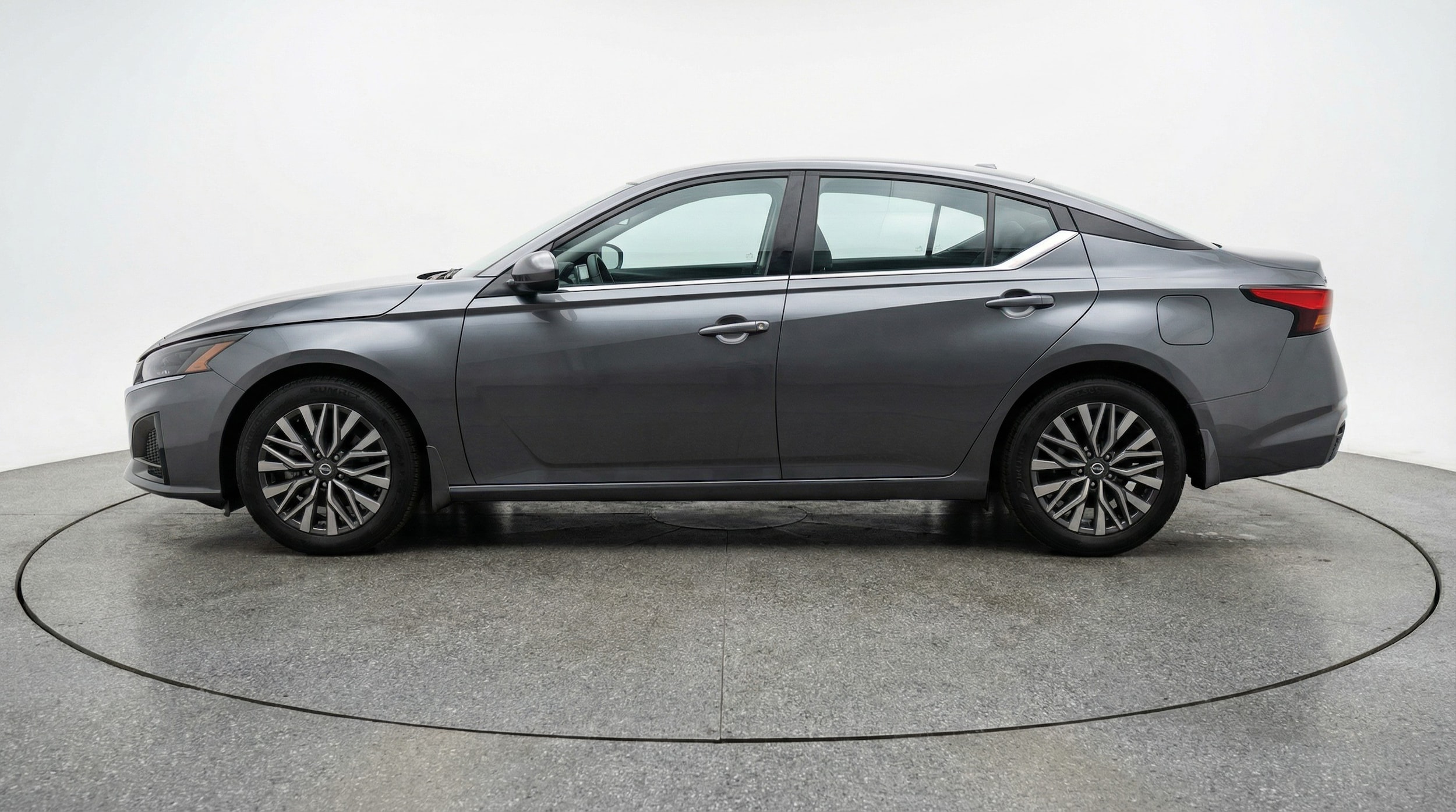 Thumbnail: 2025 Nissan Altima - 4