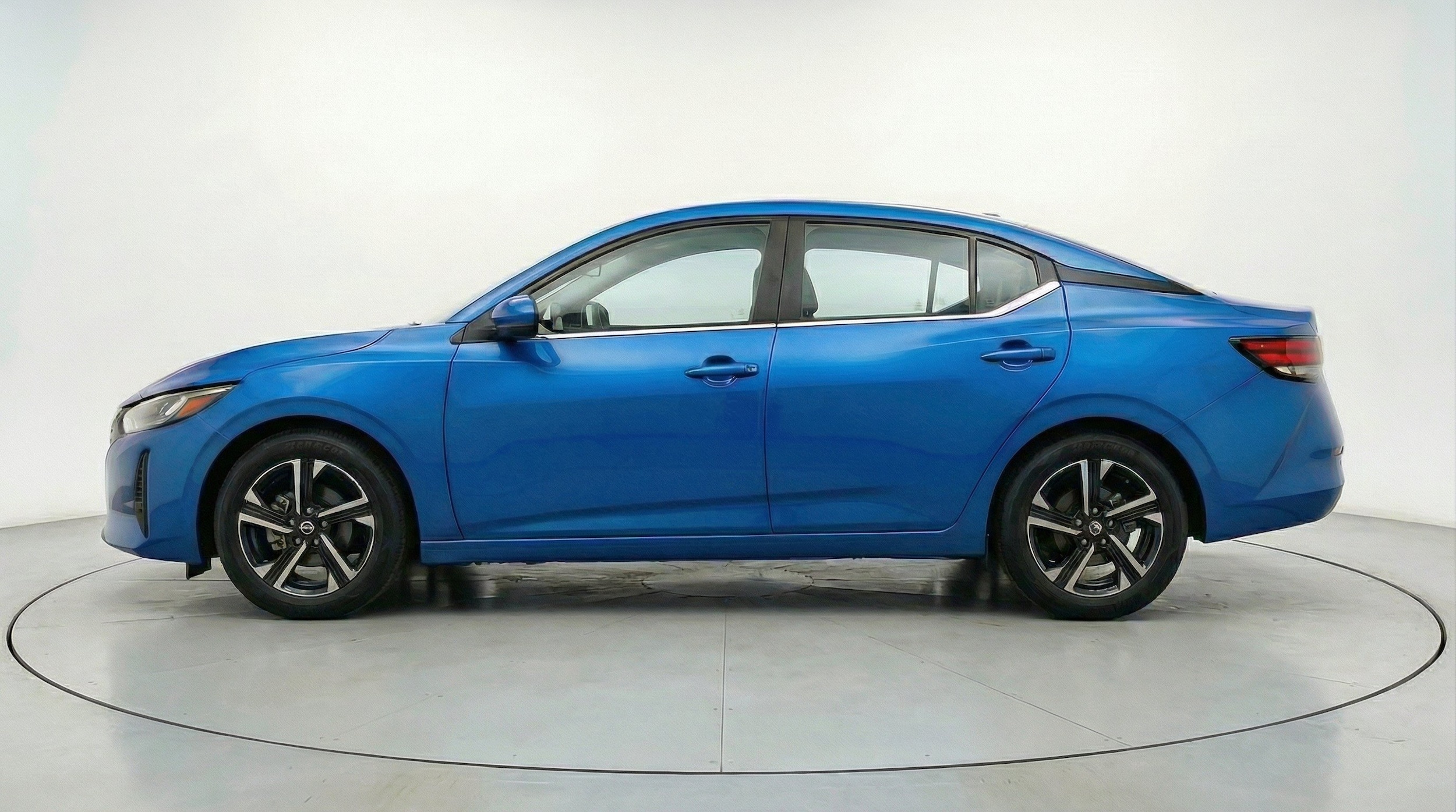 Thumbnail: 2025 Nissan Sentra - 5