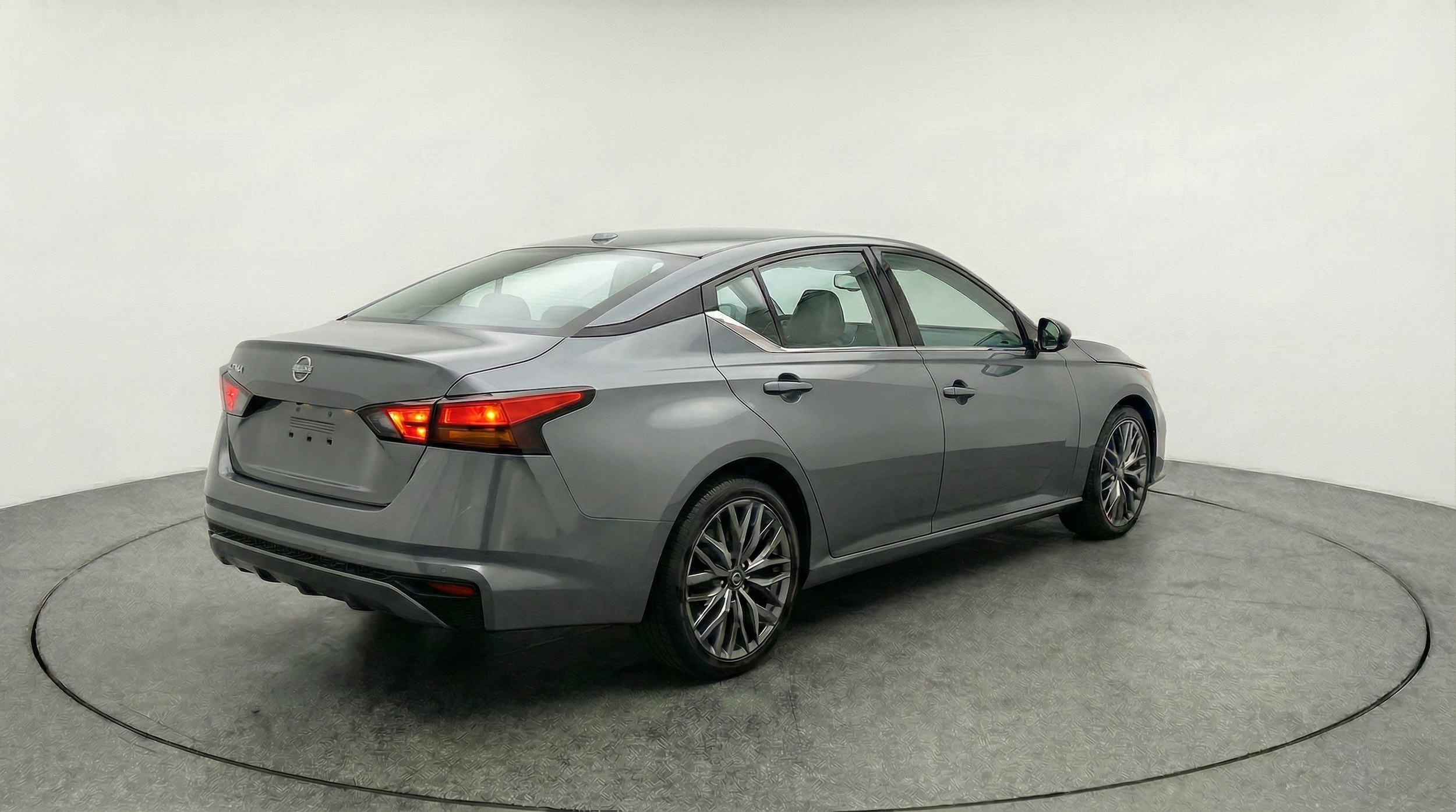 Thumbnail: 2025 Nissan Altima - 7