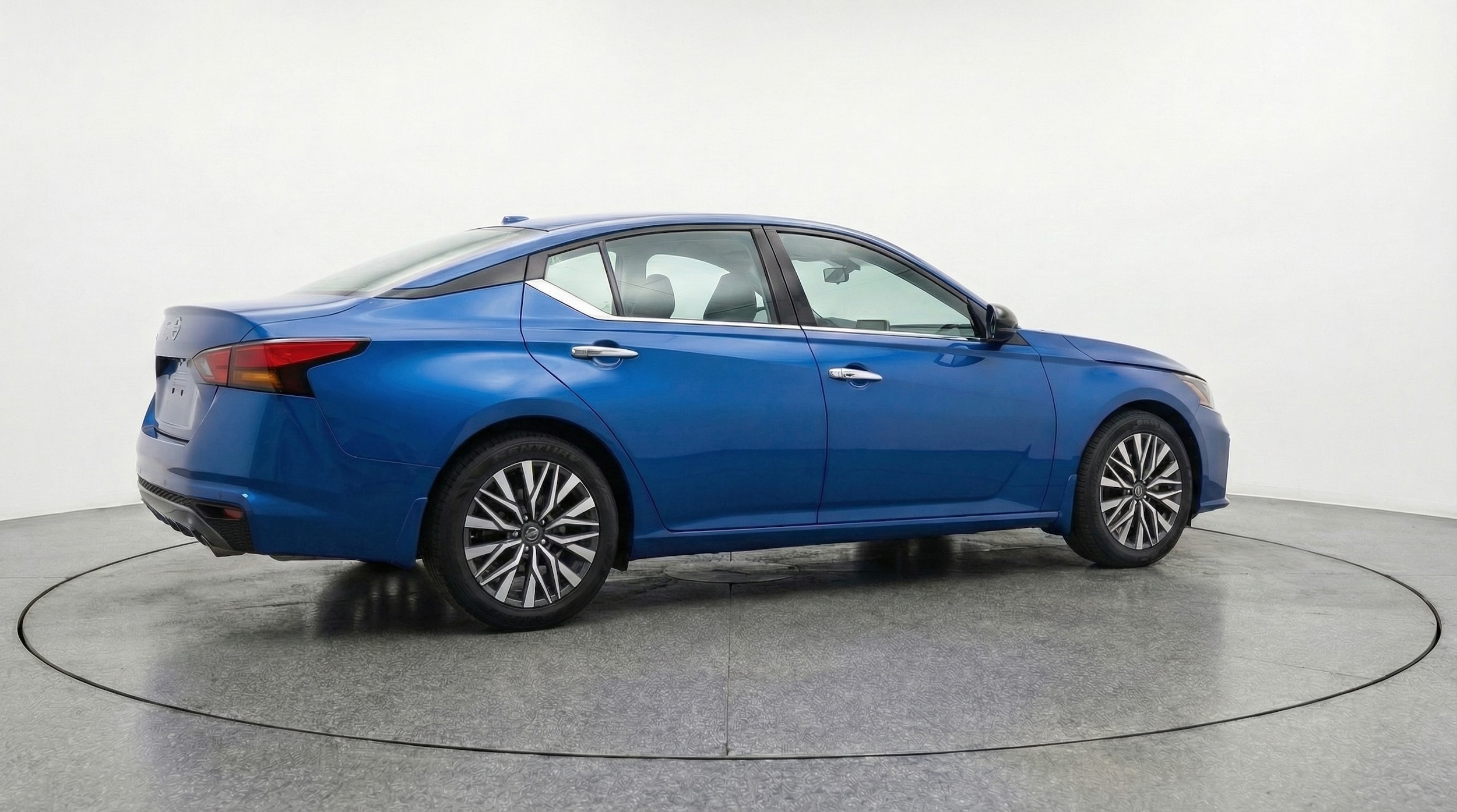 Thumbnail: 2025 Nissan Altima - 7
