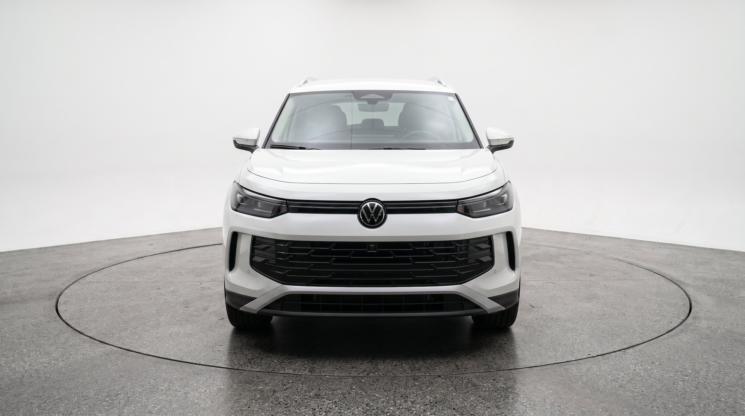 Thumbnail: 2026 Volkswagen Tiguan - 2