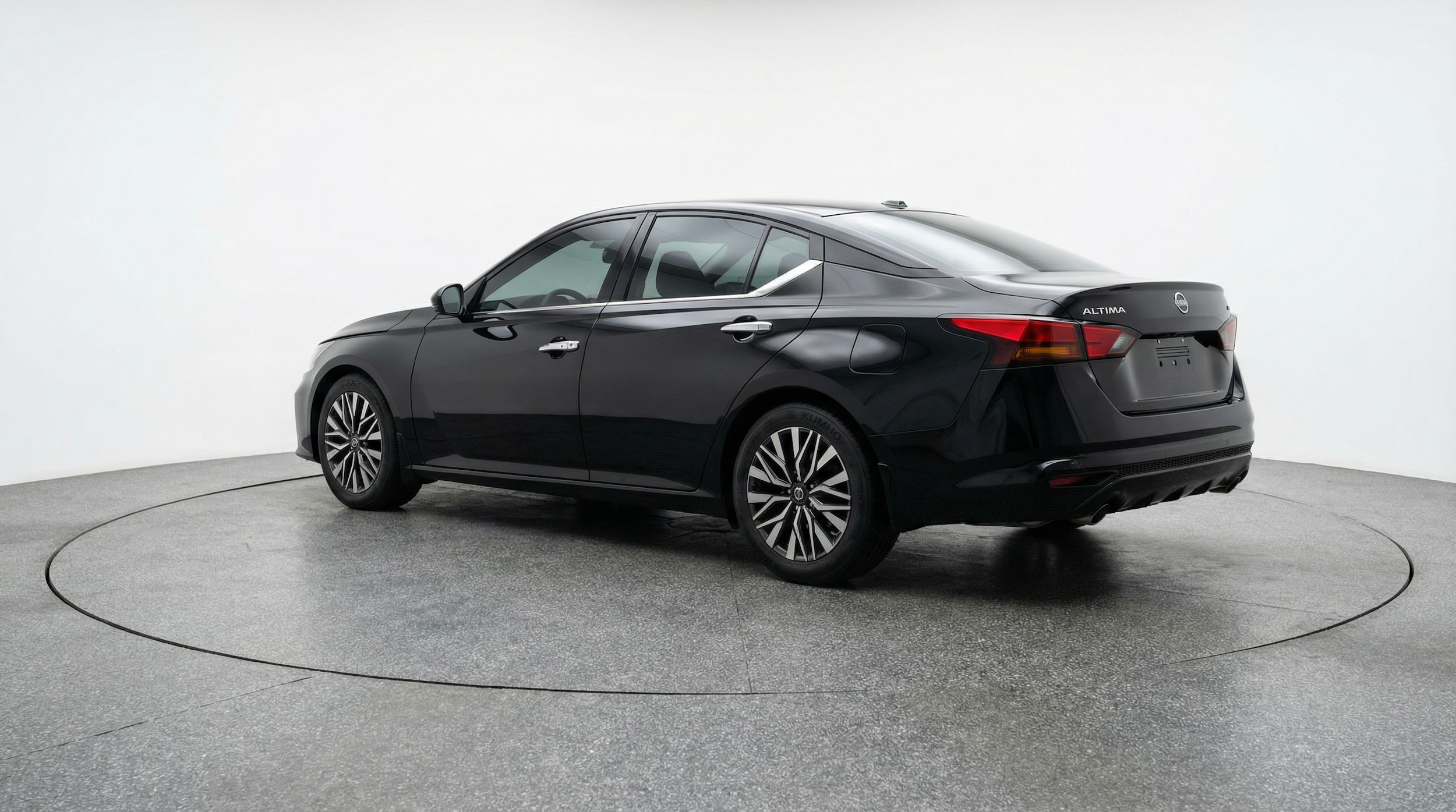 Thumbnail: 2025 Nissan Altima - 5