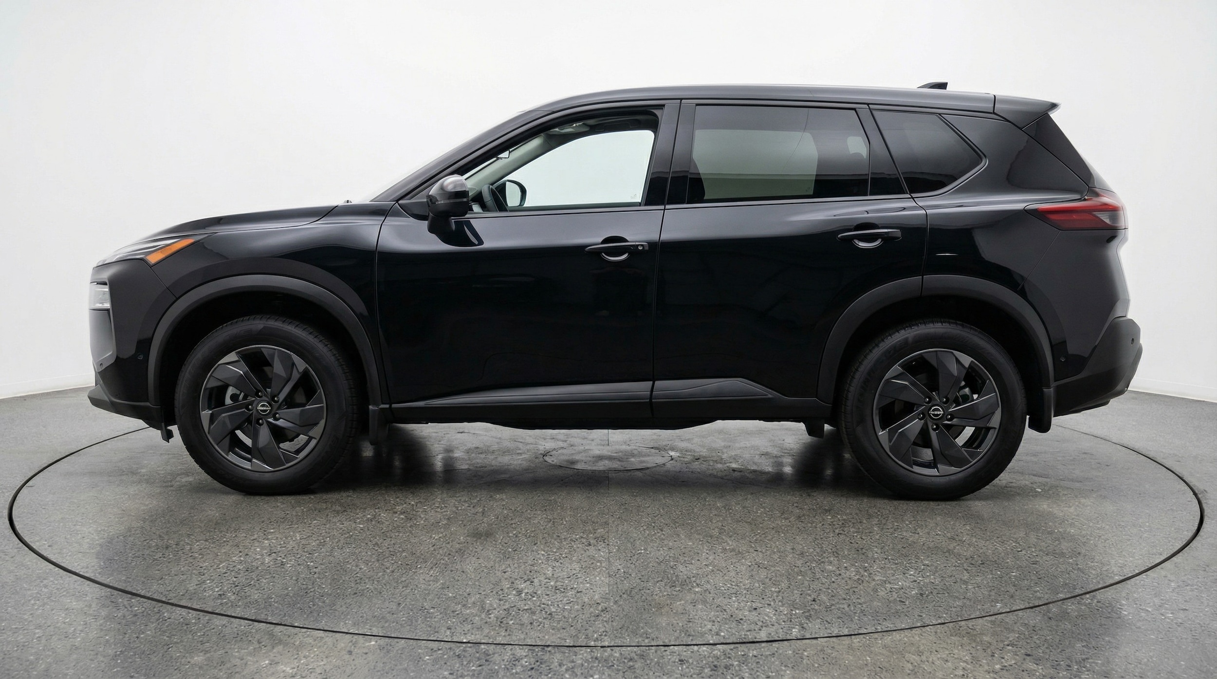 Thumbnail: 2025 Nissan Rogue - 4