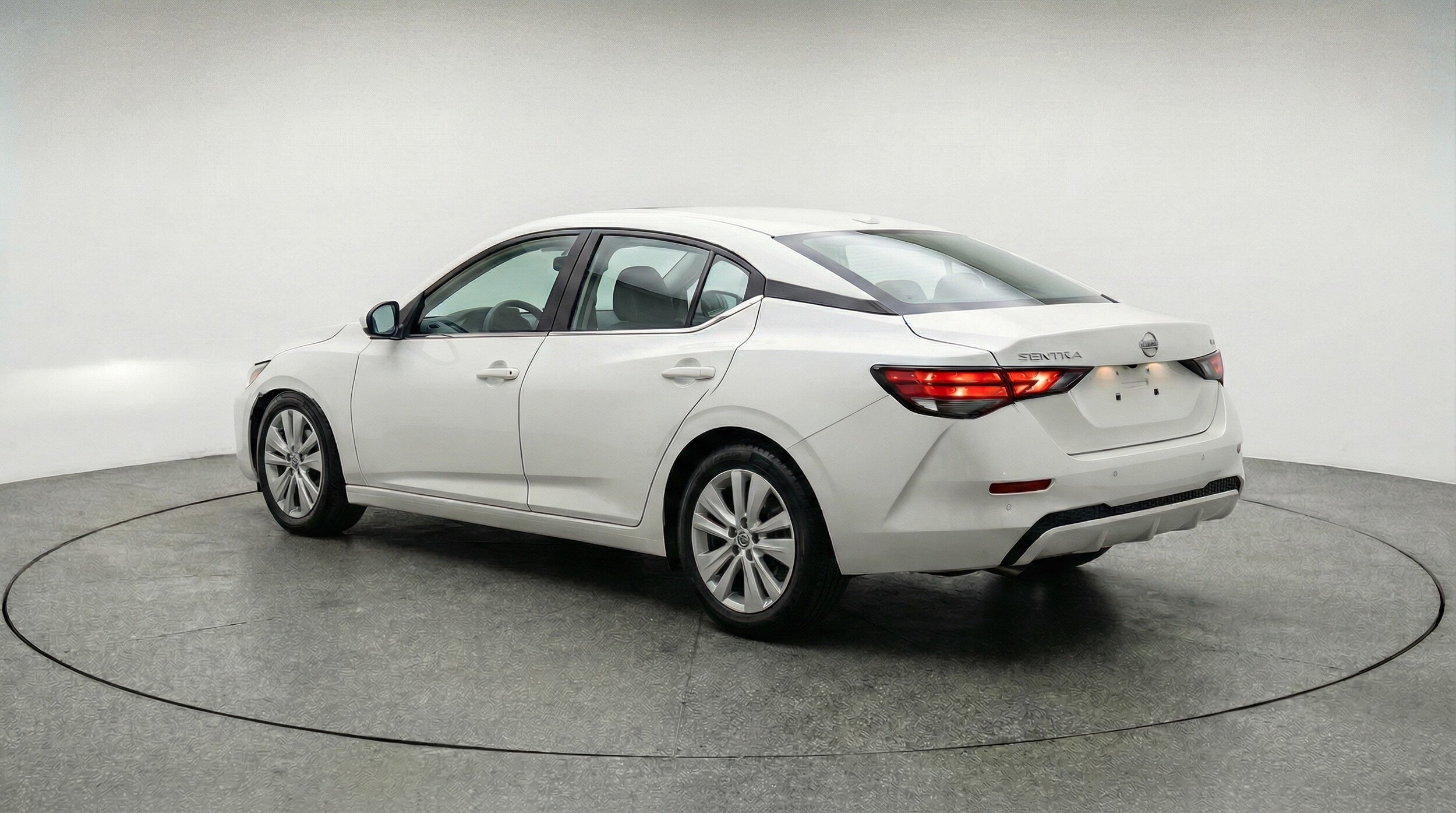 Thumbnail: 2025 Nissan Sentra - 5