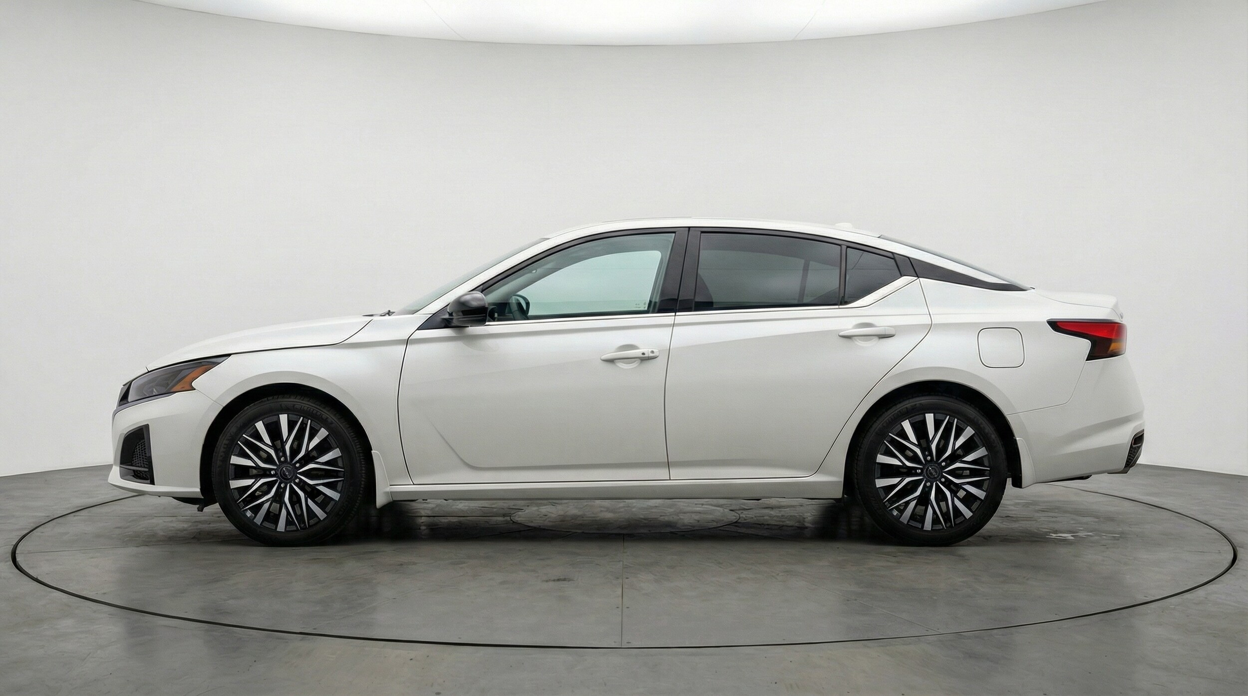 Thumbnail: 2025 Nissan Altima - 4