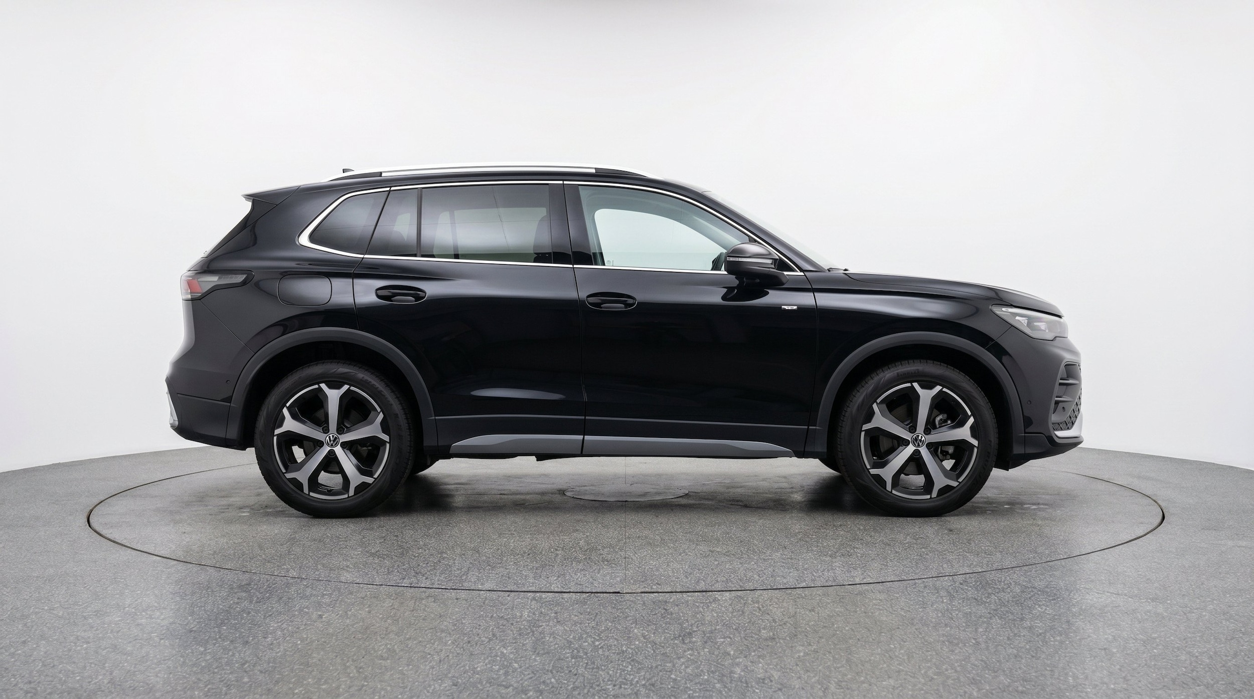 Thumbnail: 2026 Volkswagen Tiguan - 11