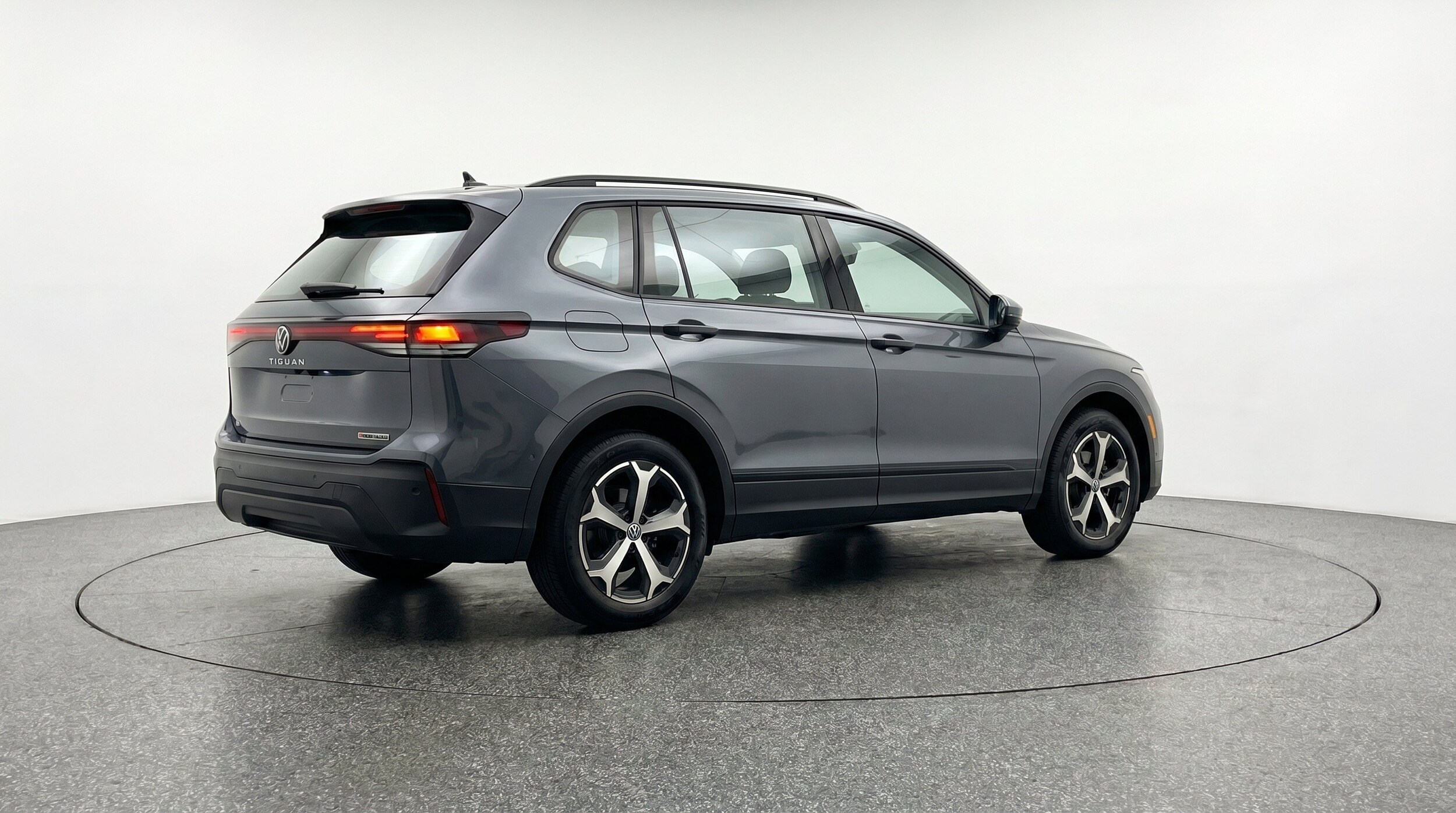 Thumbnail: 2026 Volkswagen Tiguan - 9