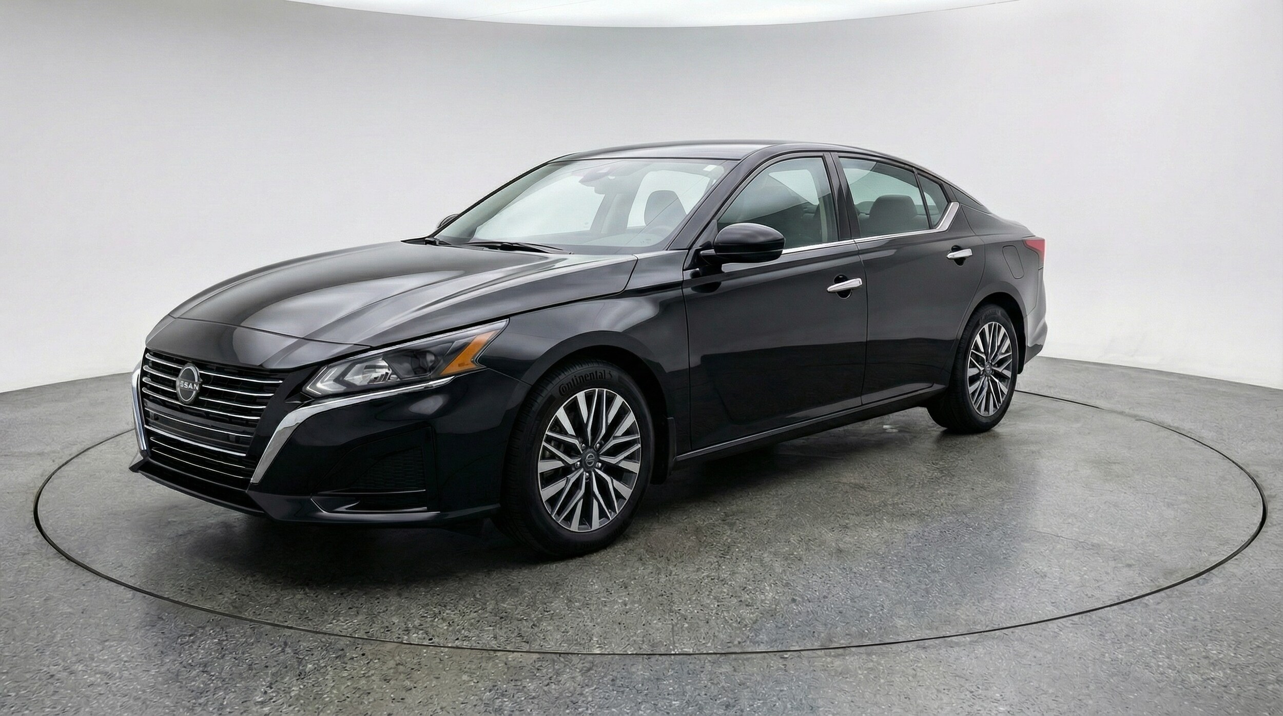 Thumbnail: 2025 Nissan Altima - 3