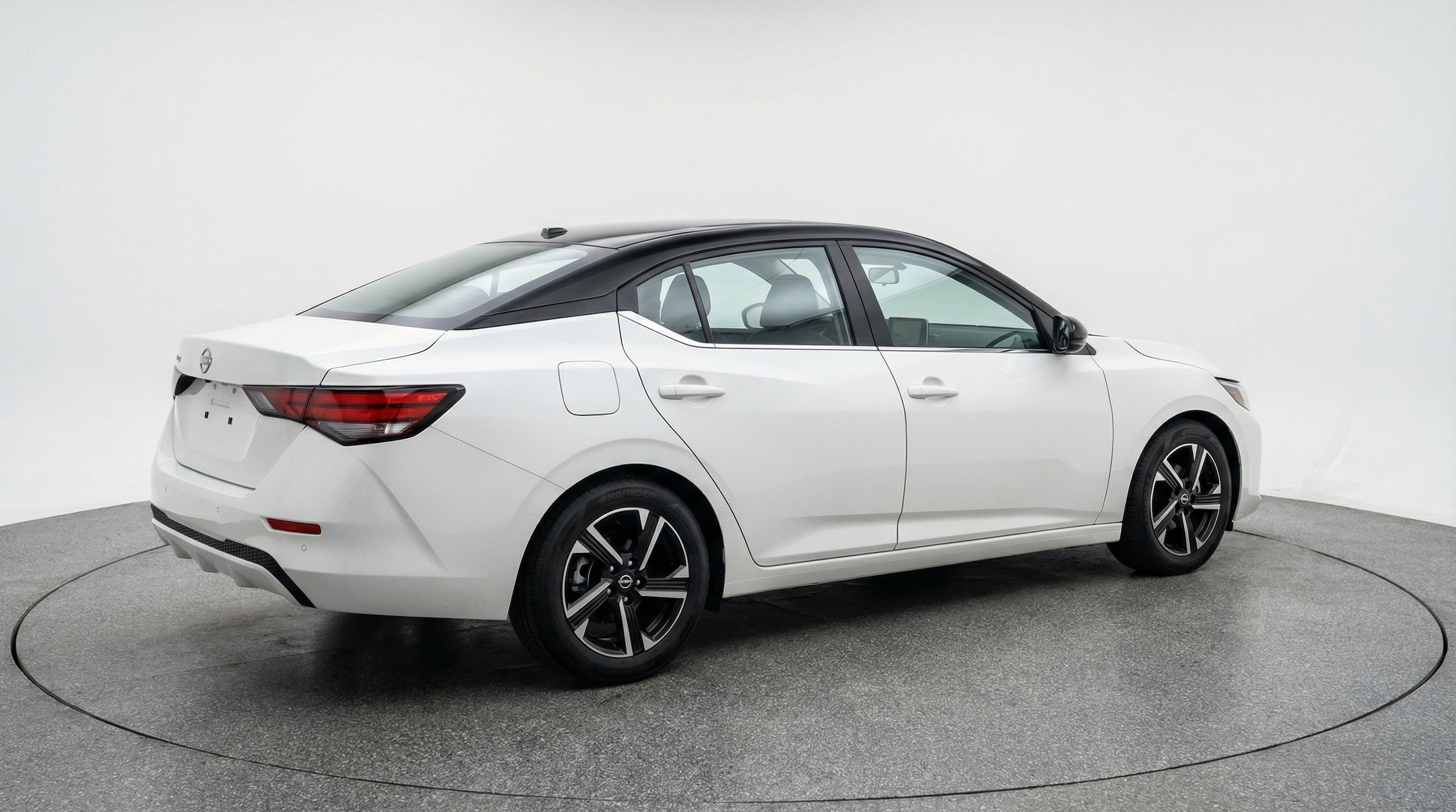 Thumbnail: 2025 Nissan Sentra - 9