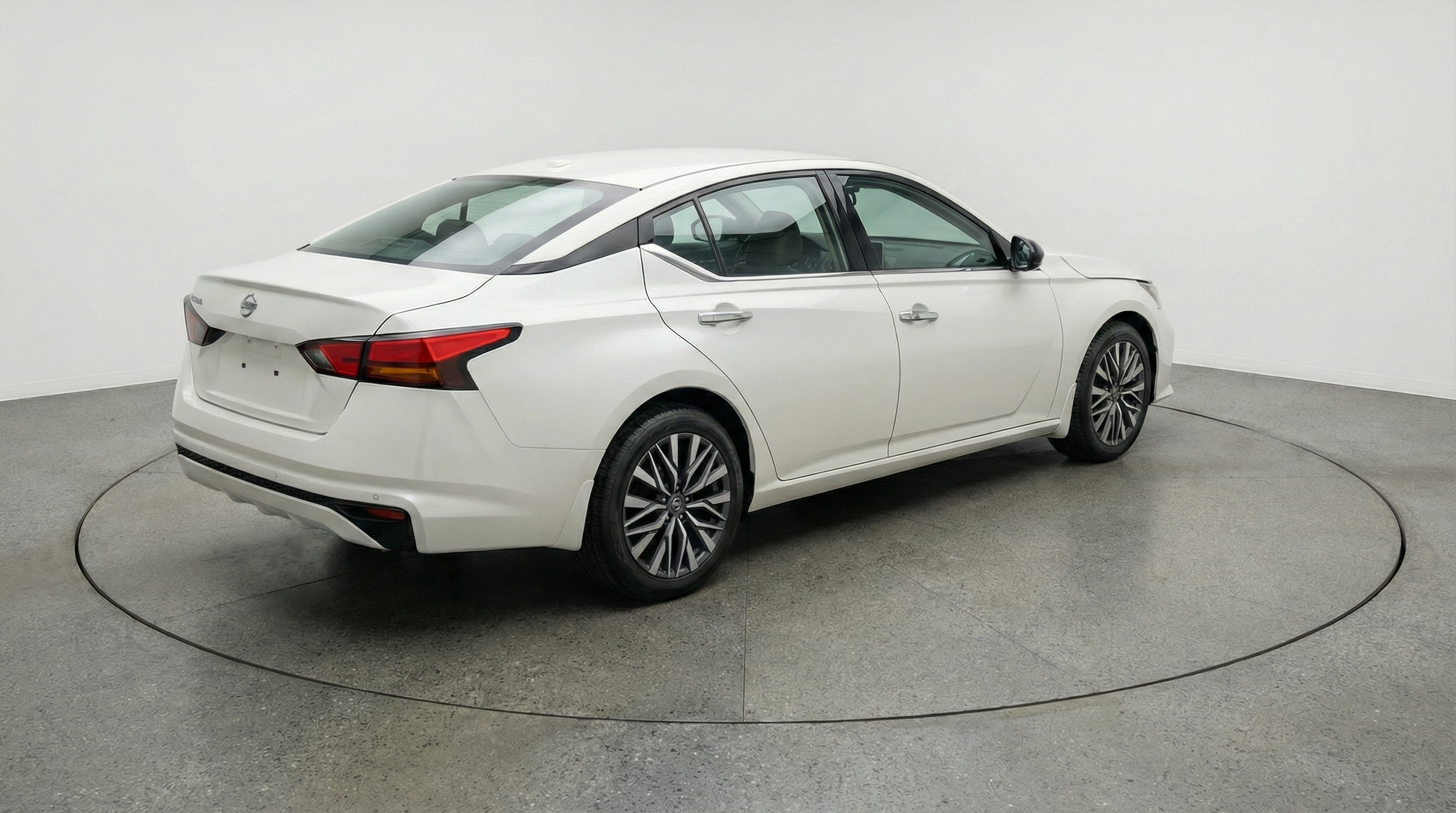 Thumbnail: 2025 Nissan Altima - 5