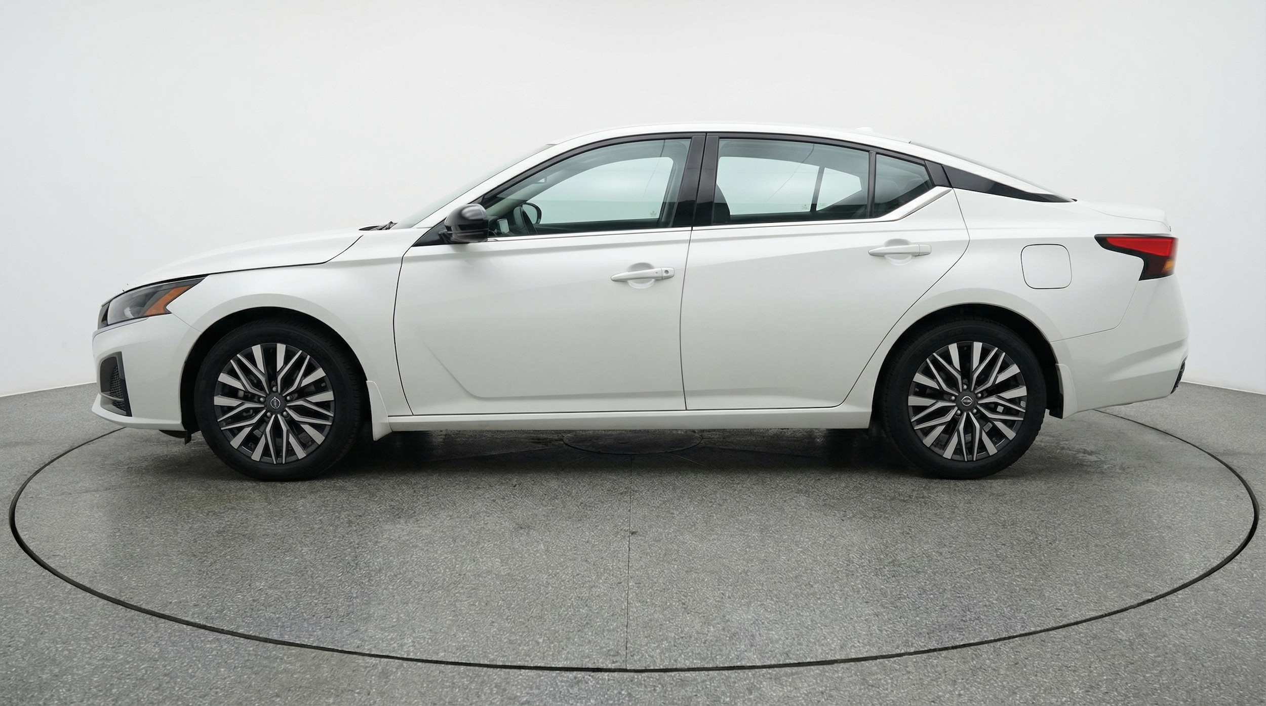 Thumbnail: 2025 Nissan Altima - 4