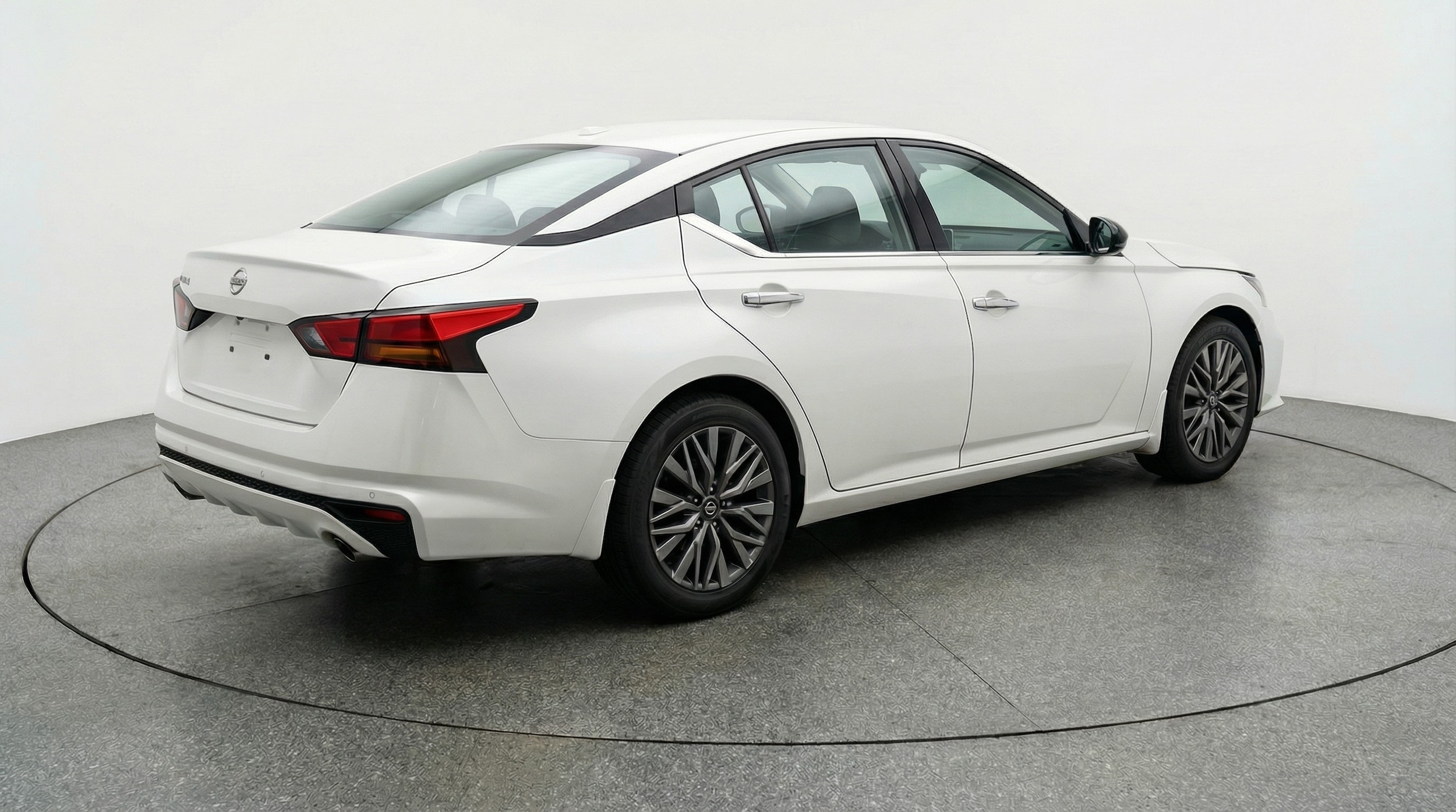 Thumbnail: 2025 Nissan Altima - 7