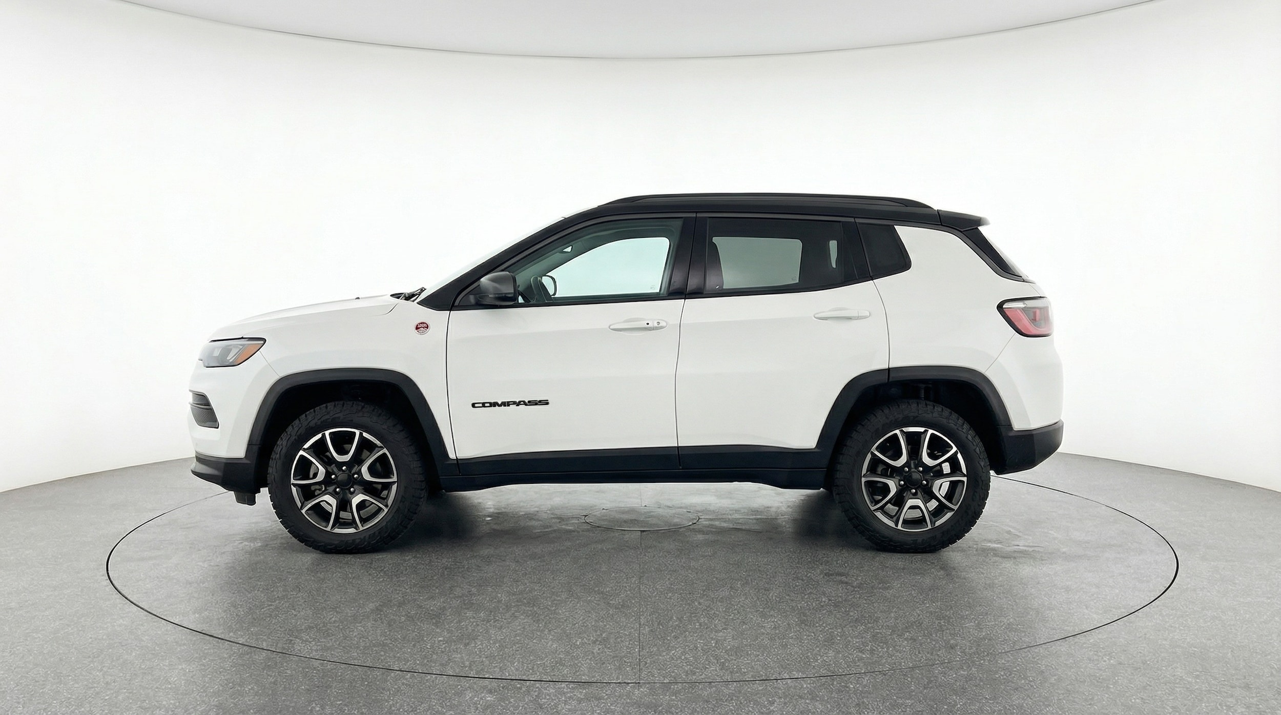 Thumbnail: 2025 Jeep Compass - 4