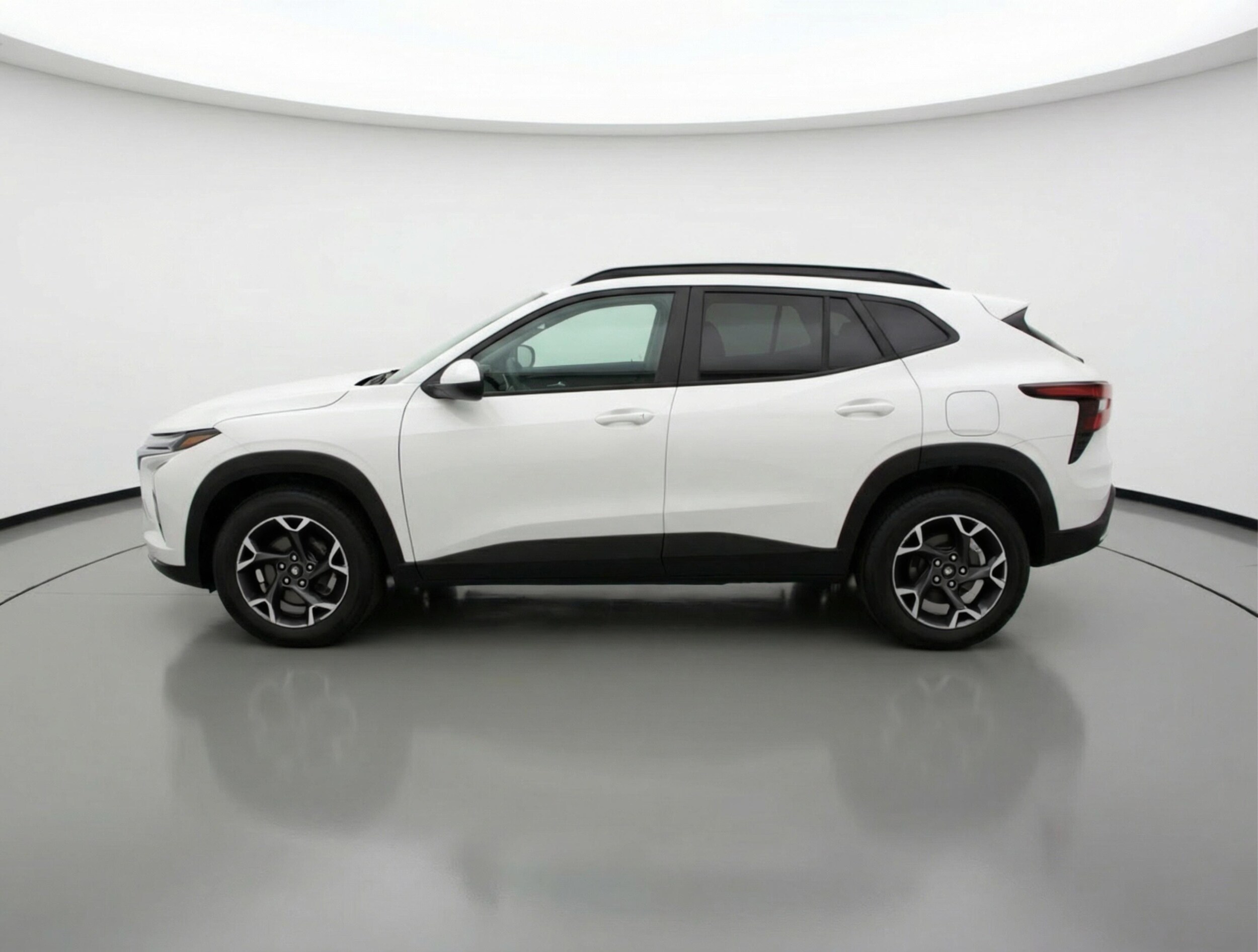 Thumbnail: 2025 Chevrolet Trax - 4