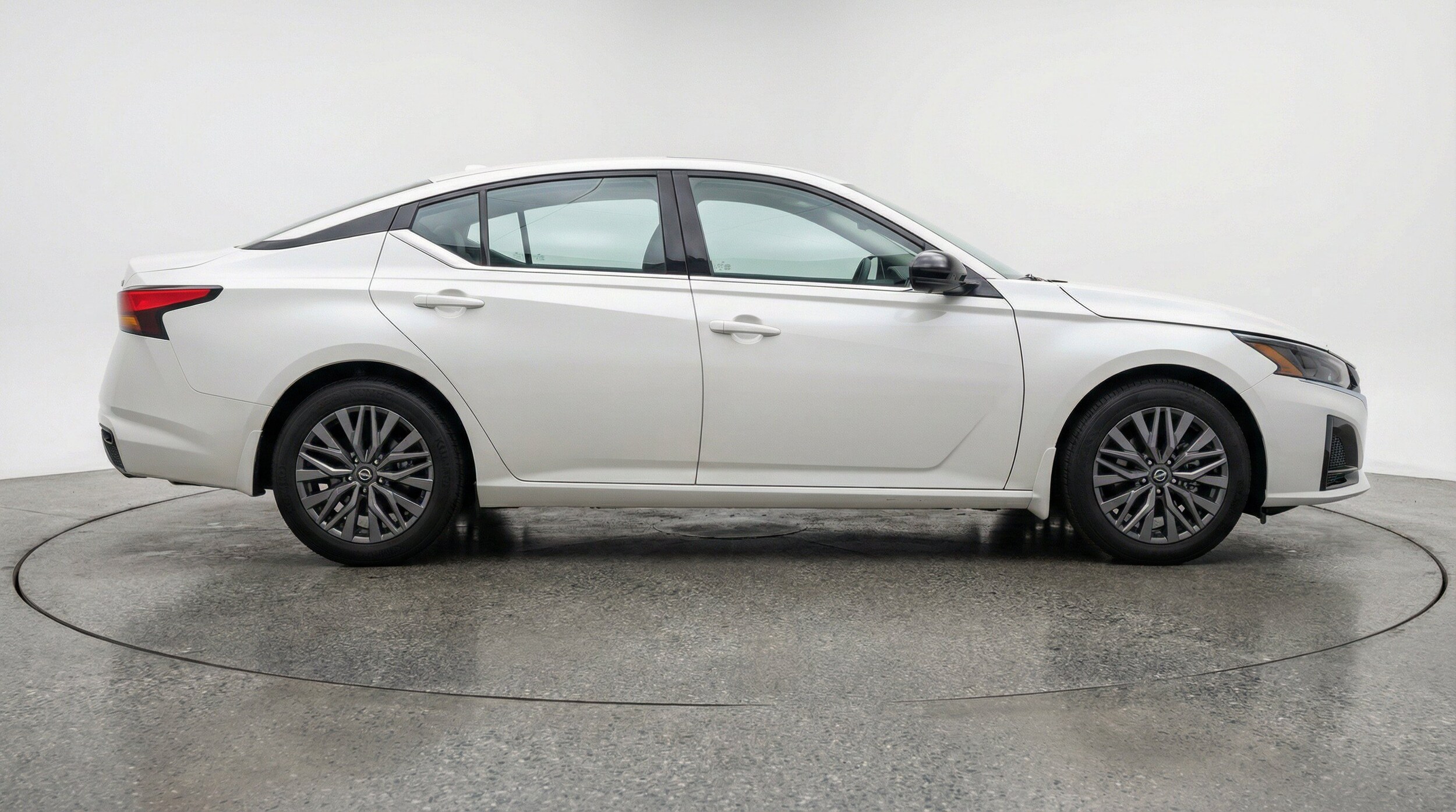Thumbnail: 2025 Nissan Altima - 10