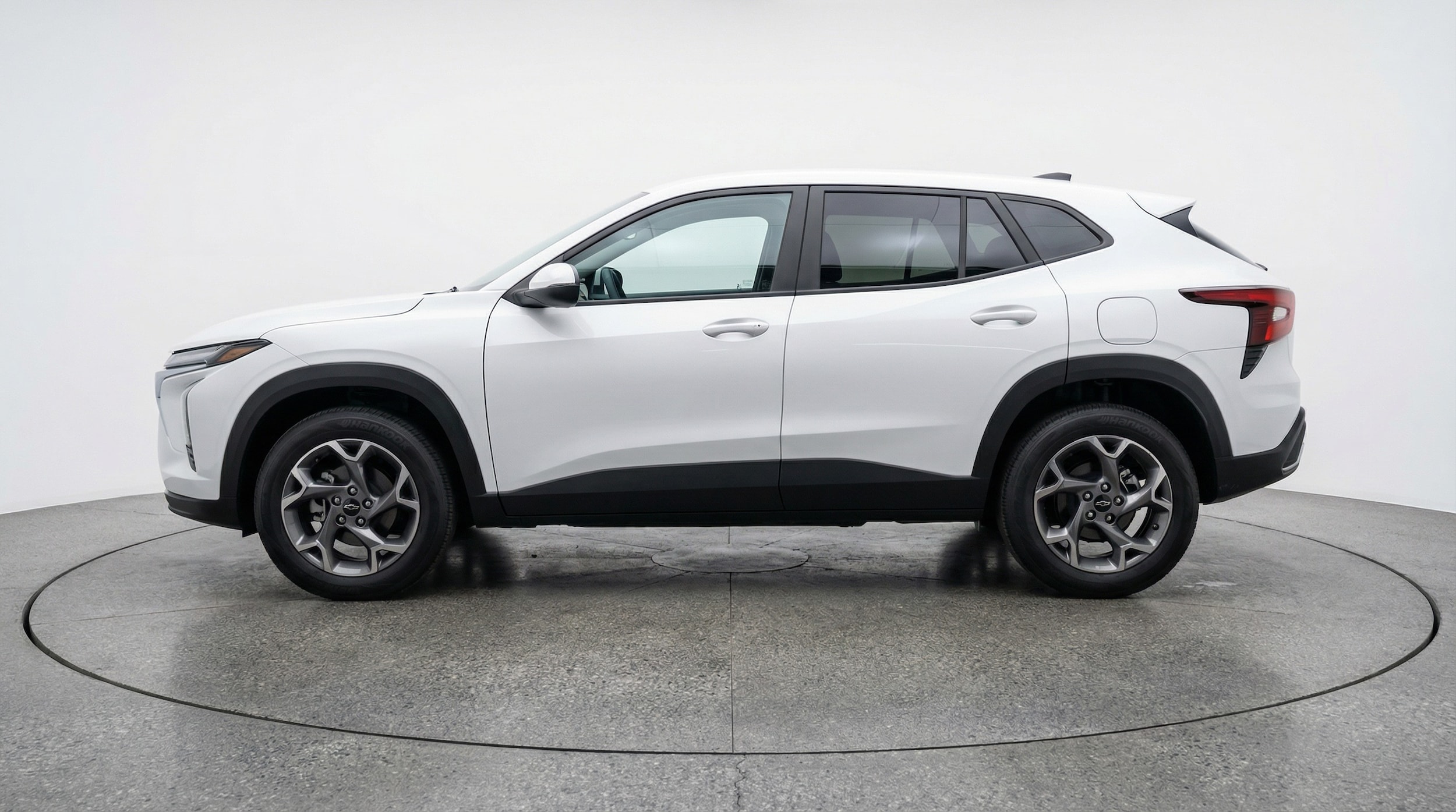 Thumbnail: 2025 Chevrolet Trax - 4