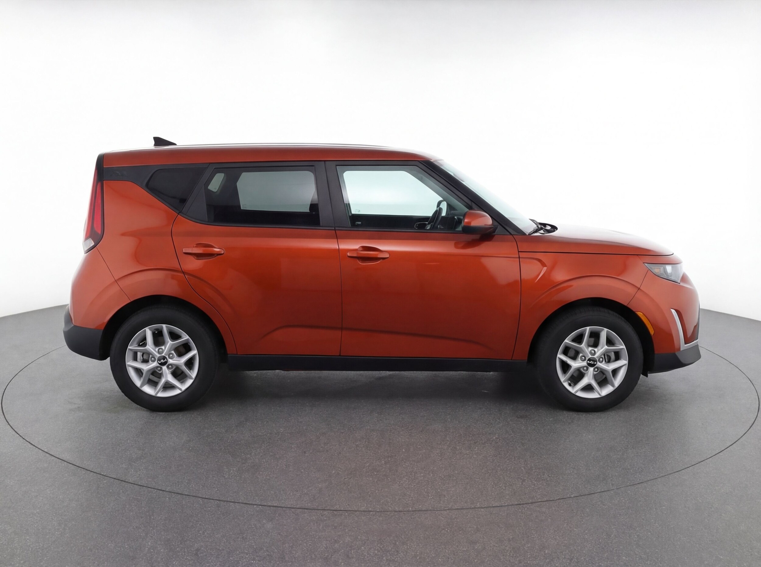 Thumbnail: 2023 Kia Soul - 8