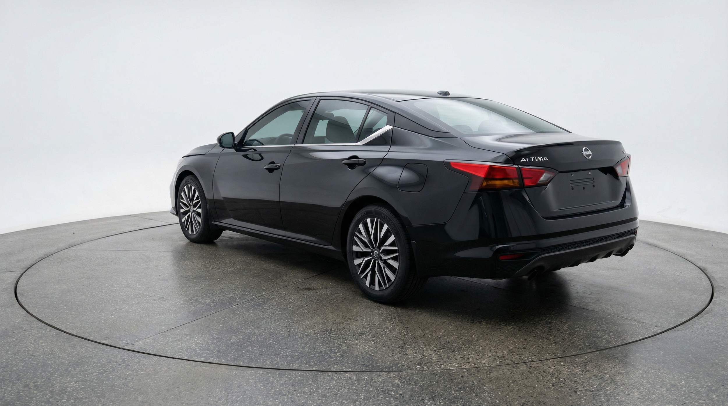 Thumbnail: 2025 Nissan Altima - 5