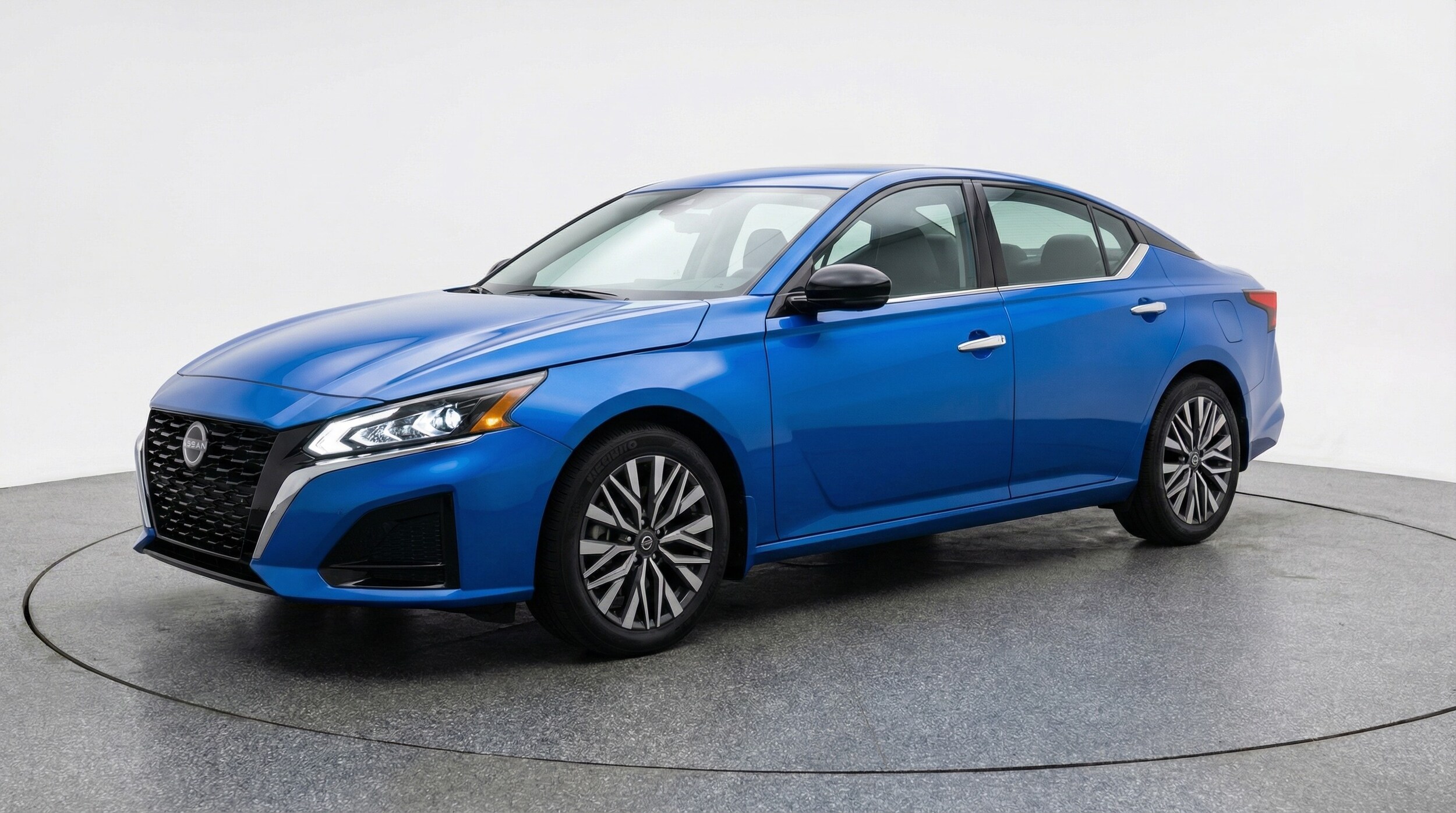 Thumbnail: 2025 Nissan Altima - 3