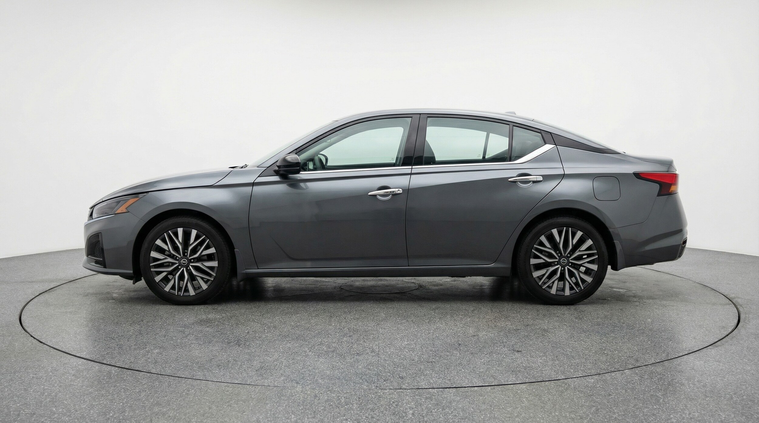 Thumbnail: 2025 Nissan Altima - 4