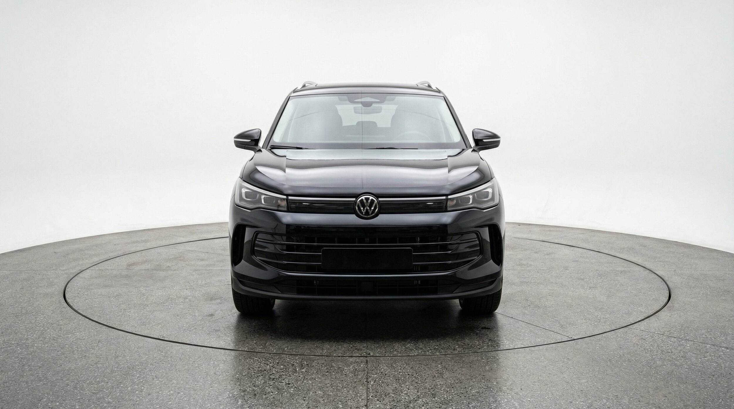 Thumbnail: 2026 Volkswagen Tiguan - 2