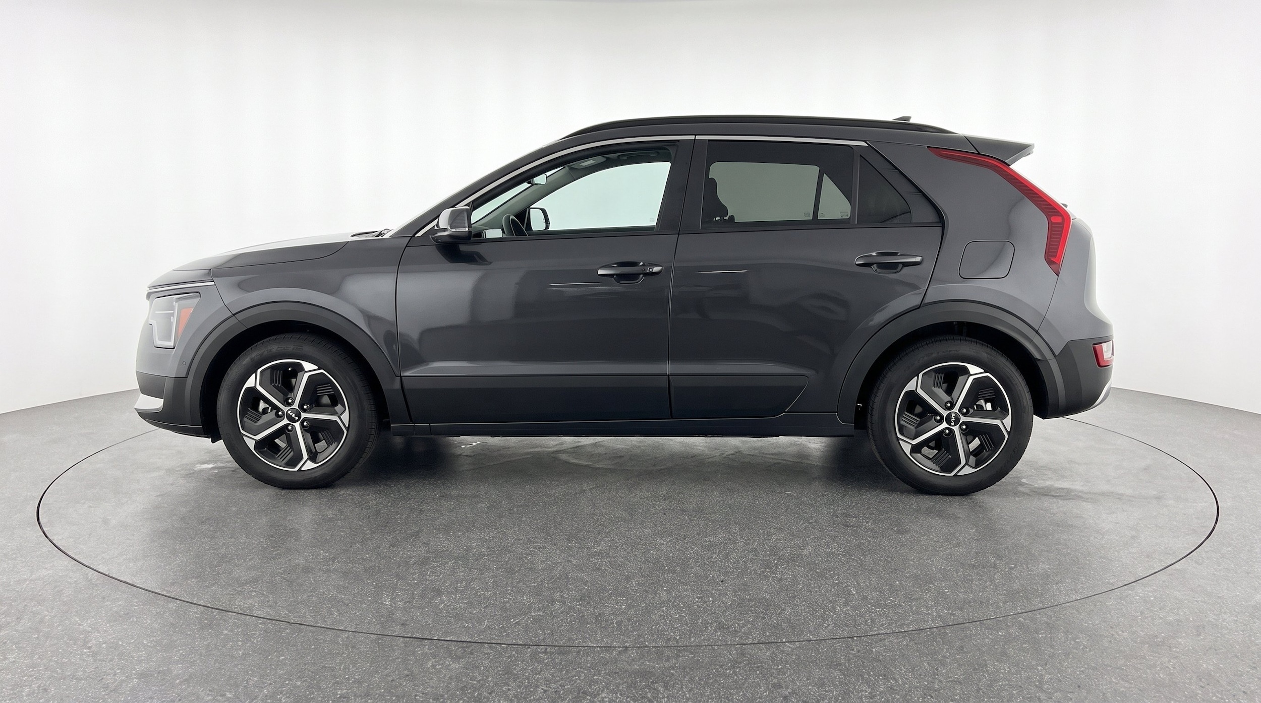 Thumbnail: 2026 Kia Niro - 5