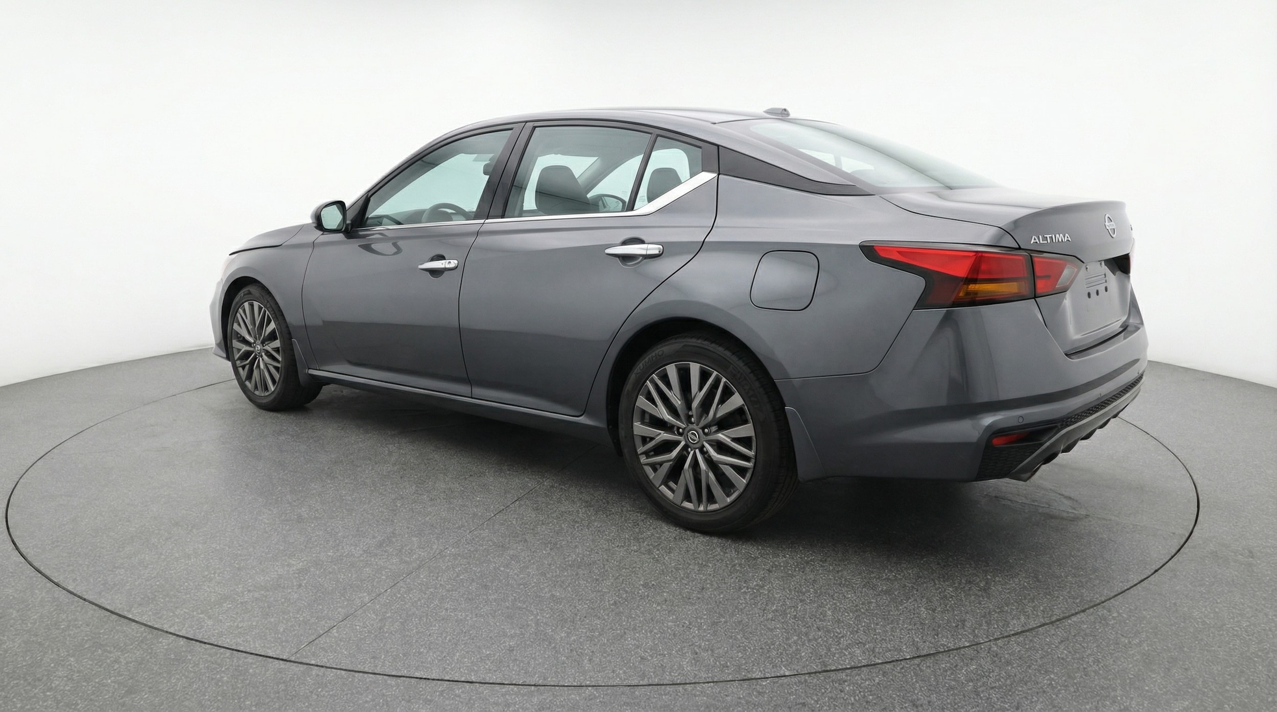 Thumbnail: 2025 Nissan Altima - 5